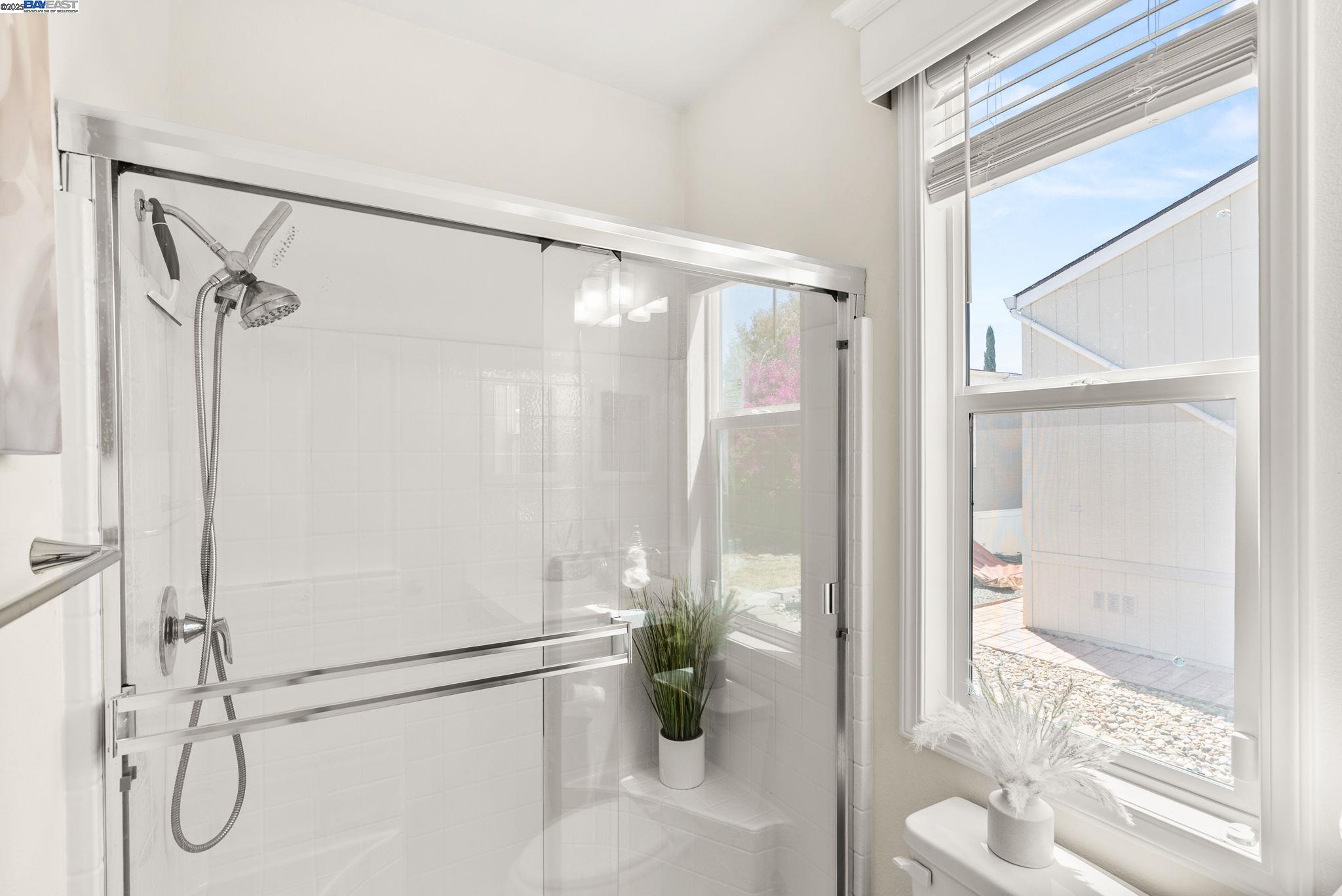 Detail Gallery Image 11 of 33 For 65 Pali, Pittsburg,  CA 94565 - 2 Beds | 2 Baths