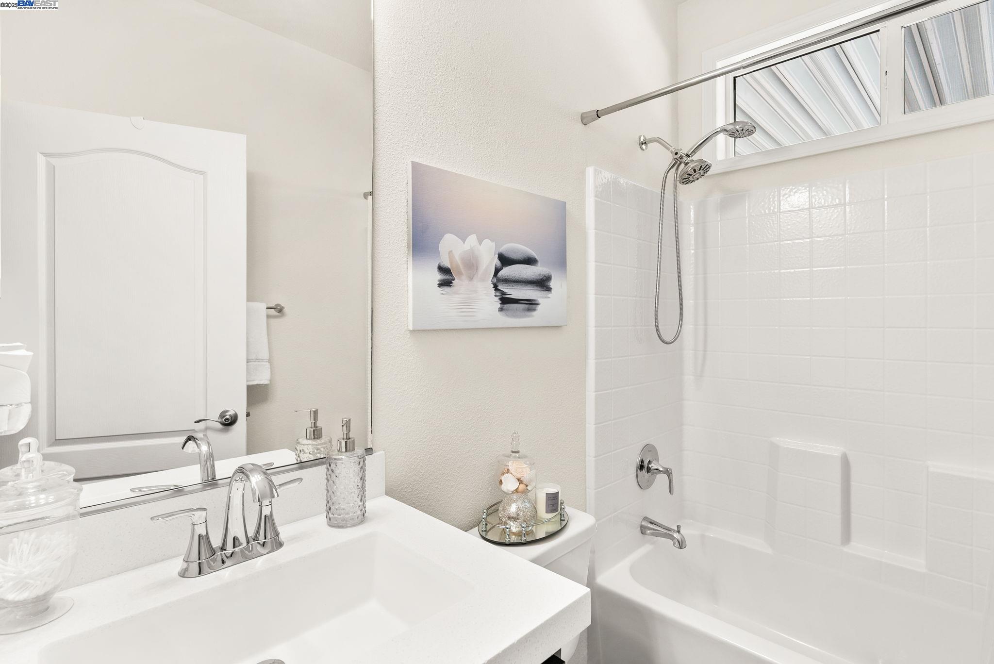 Detail Gallery Image 14 of 33 For 65 Pali, Pittsburg,  CA 94565 - 2 Beds | 2 Baths