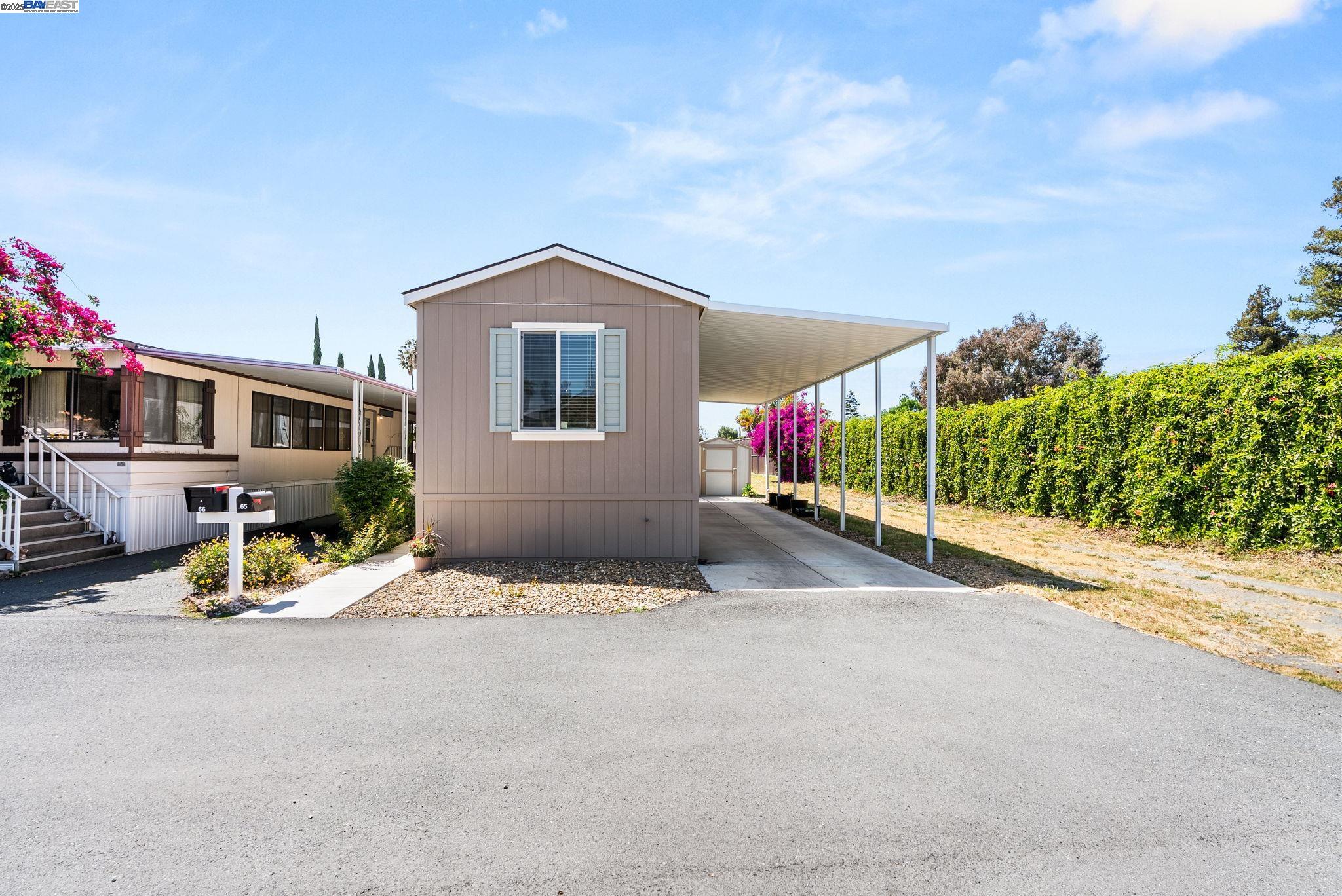 Detail Gallery Image 21 of 33 For 65 Pali, Pittsburg,  CA 94565 - 2 Beds | 2 Baths