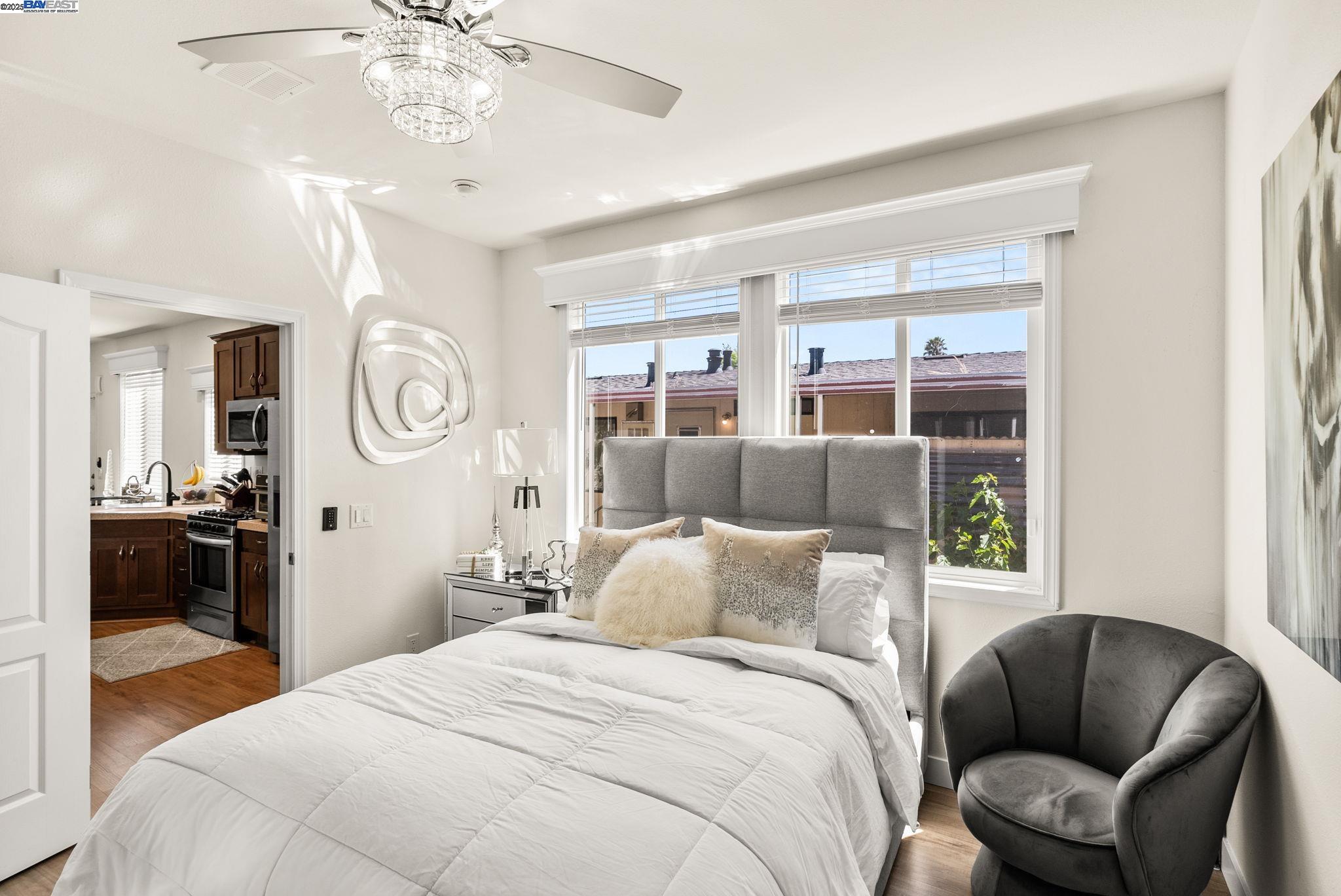 Detail Gallery Image 7 of 33 For 65 Pali, Pittsburg,  CA 94565 - 2 Beds | 2 Baths