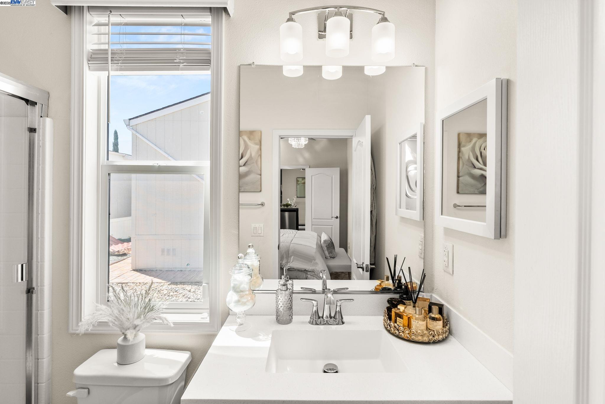 Detail Gallery Image 10 of 33 For 65 Pali, Pittsburg,  CA 94565 - 2 Beds | 2 Baths