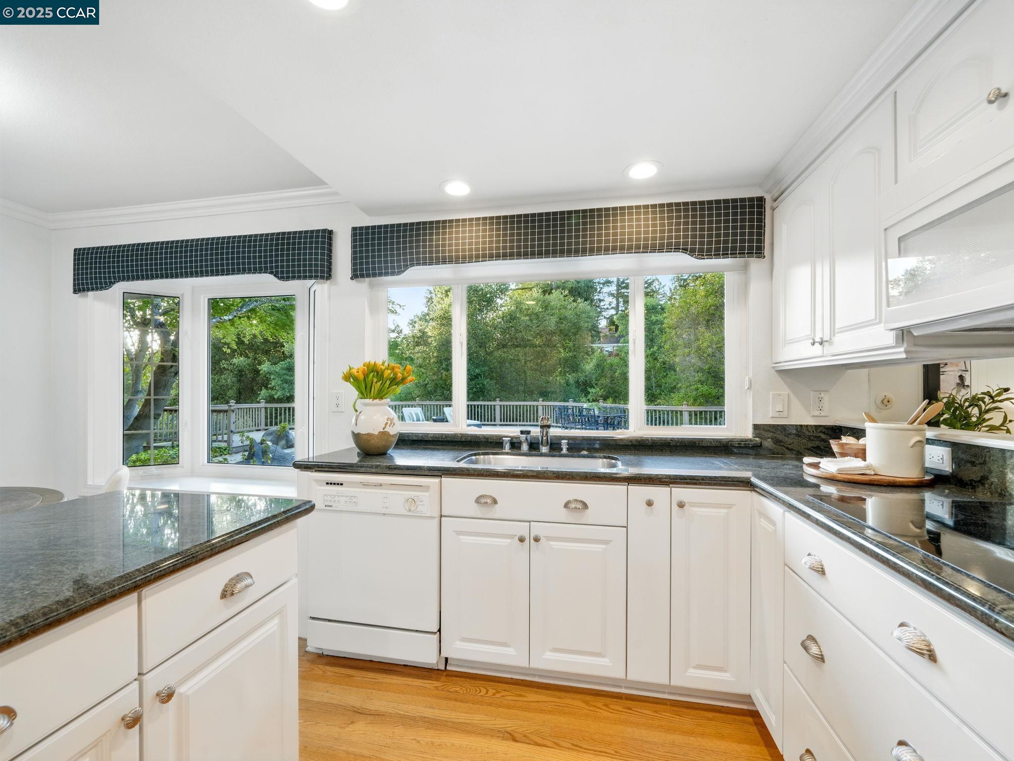 Detail Gallery Image 17 of 59 For 1804 Piedras Circle, Alamo,  CA 94507 - 4 Beds | 2/1 Baths