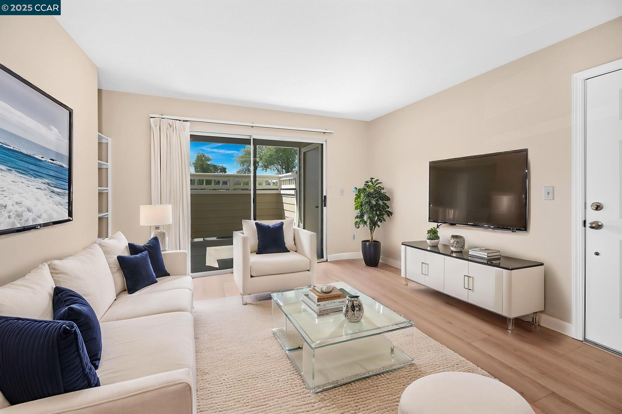 Detail Gallery Image 3 of 24 For 130 Reflections Dr #12,  San Ramon,  CA 94583 - 1 Beds | 1 Baths