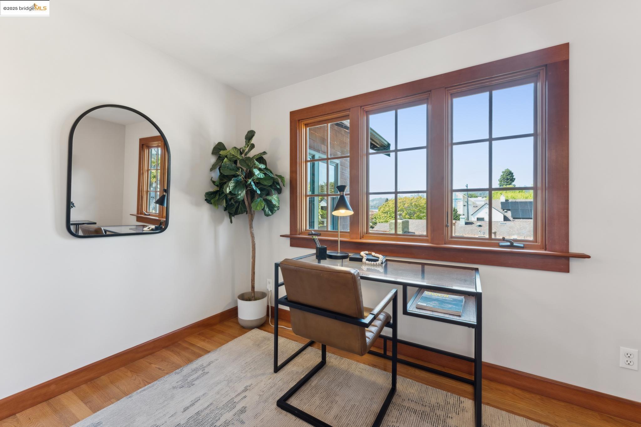 Detail Gallery Image 31 of 58 For 817 Curtis St, Albany,  CA 94706 - 4 Beds | 2/1 Baths