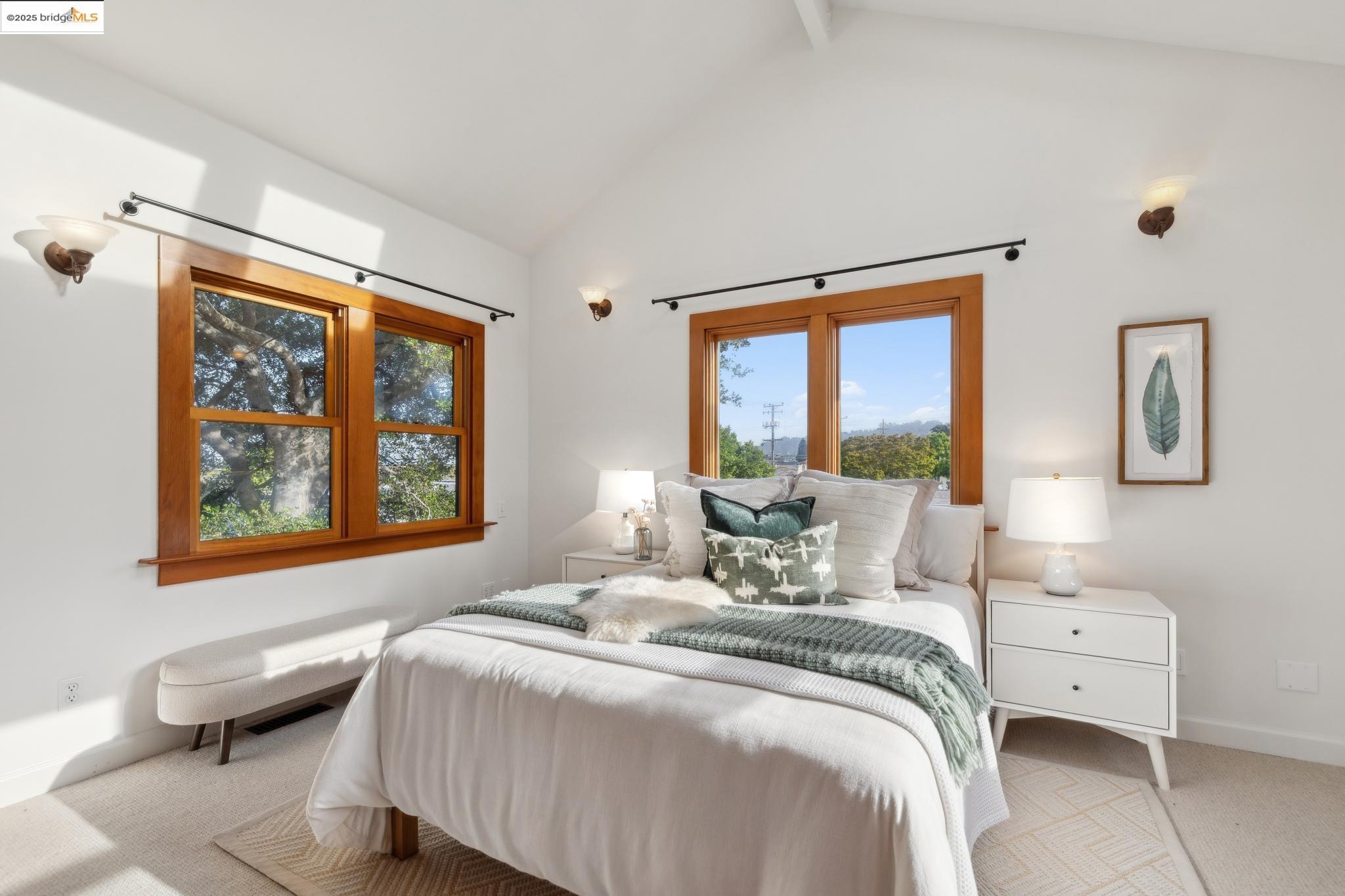 Detail Gallery Image 39 of 58 For 817 Curtis St, Albany,  CA 94706 - 4 Beds | 2/1 Baths