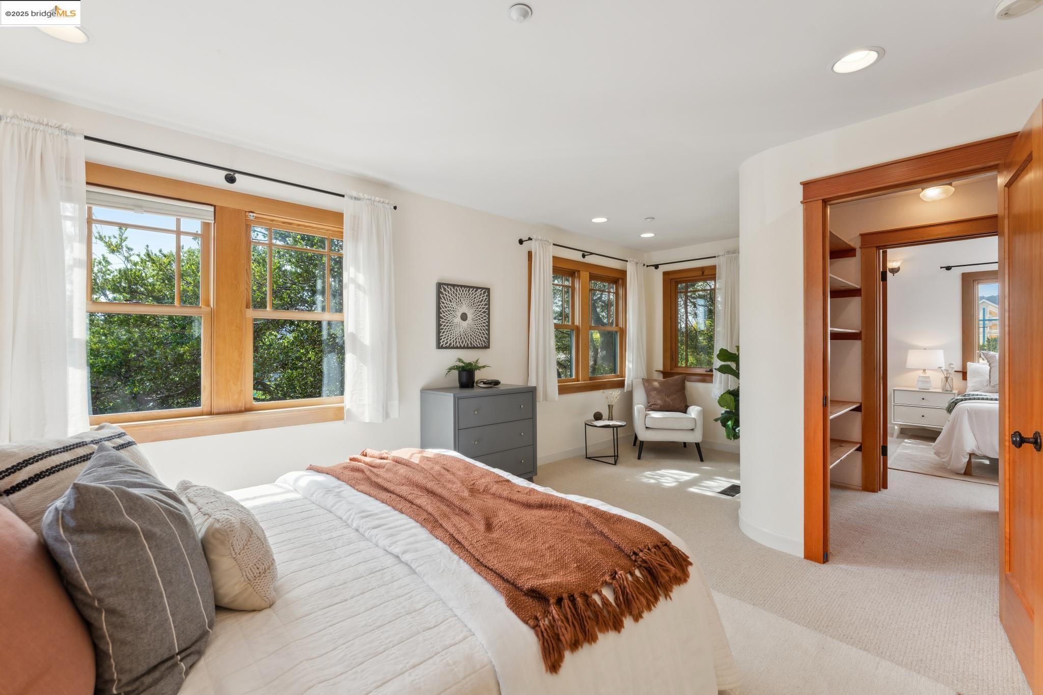 Detail Gallery Image 43 of 58 For 817 Curtis St, Albany,  CA 94706 - 4 Beds | 2/1 Baths