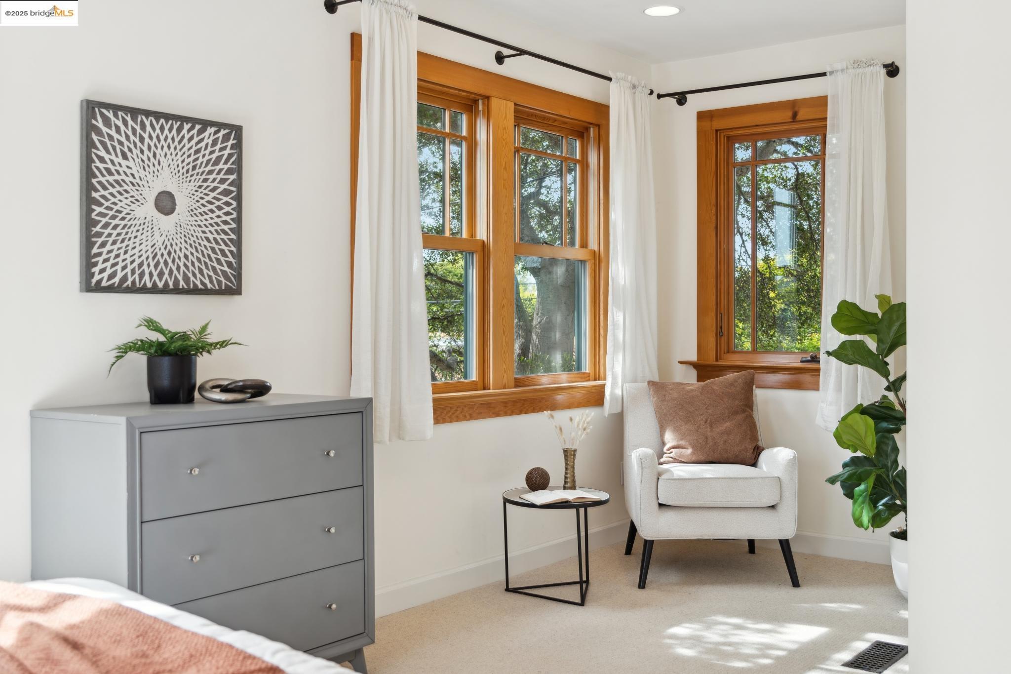 Detail Gallery Image 44 of 58 For 817 Curtis St, Albany,  CA 94706 - 4 Beds | 2/1 Baths