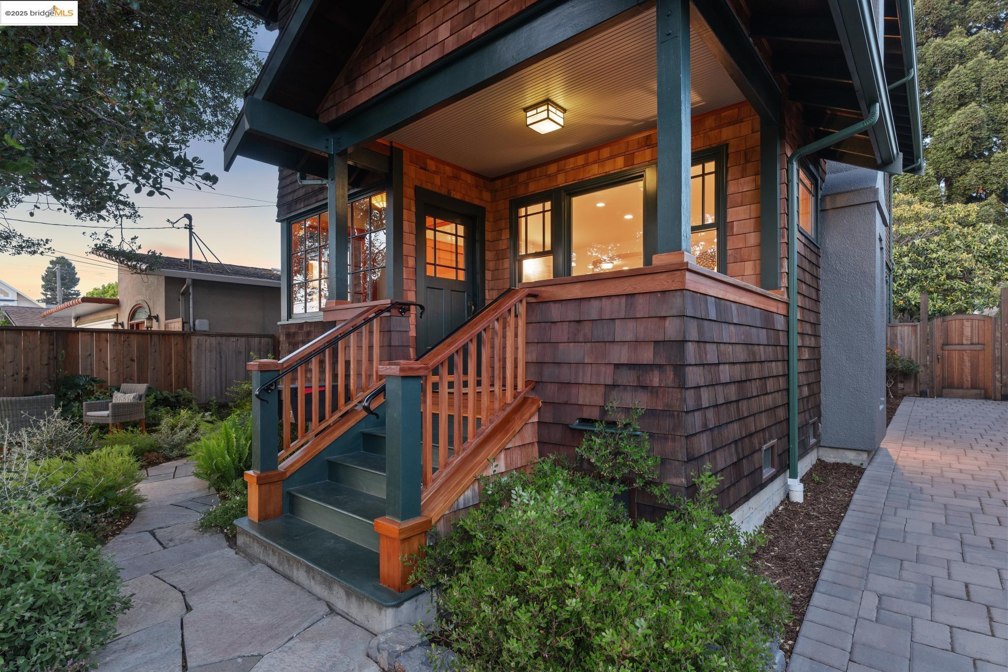 Detail Gallery Image 48 of 58 For 817 Curtis St, Albany,  CA 94706 - 4 Beds | 2/1 Baths