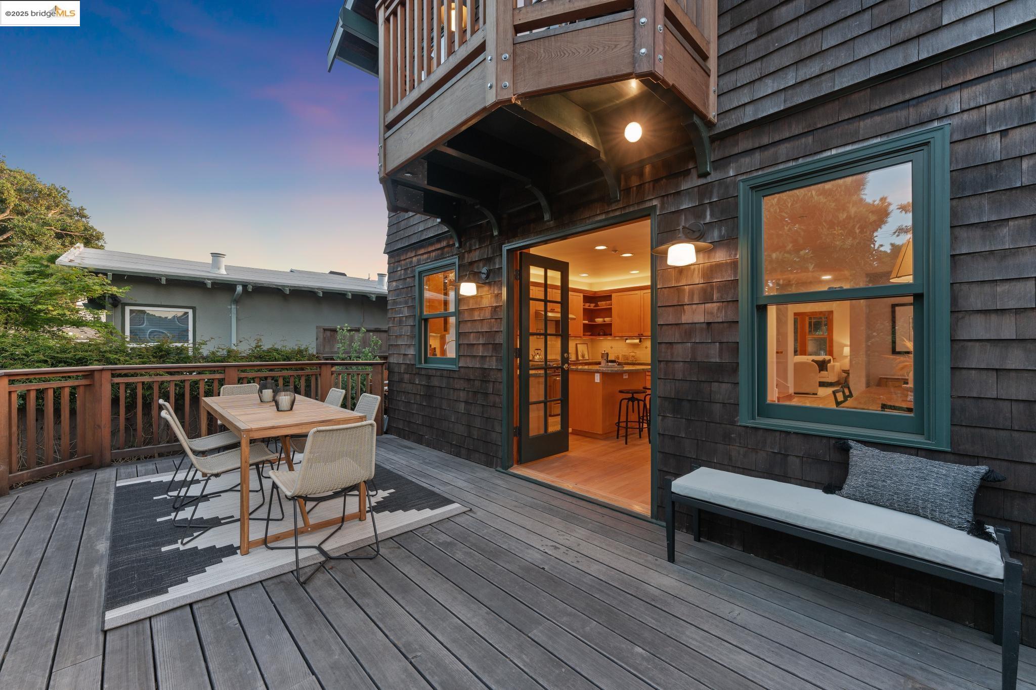 Detail Gallery Image 49 of 58 For 817 Curtis St, Albany,  CA 94706 - 4 Beds | 2/1 Baths