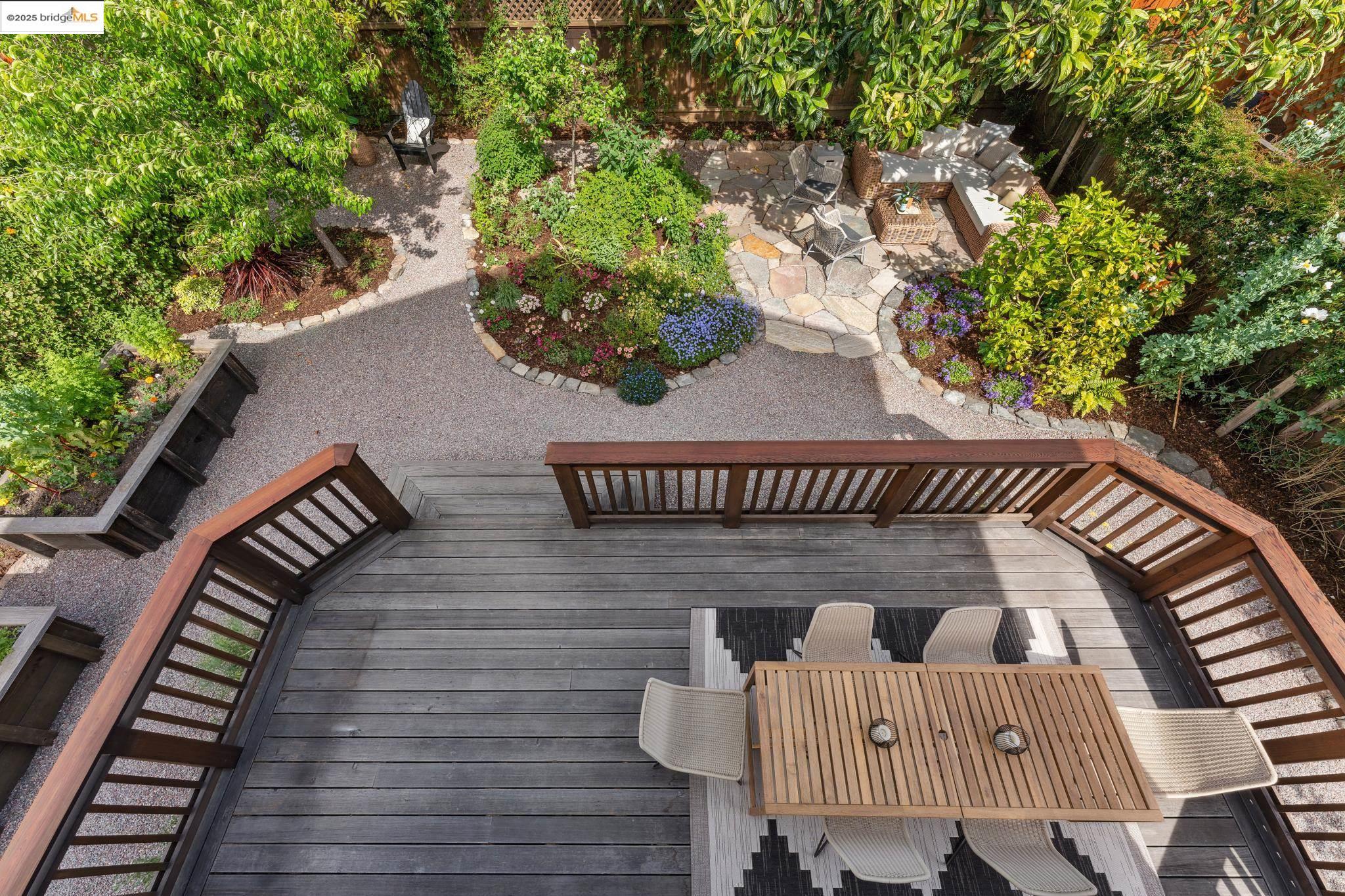 Detail Gallery Image 50 of 58 For 817 Curtis St, Albany,  CA 94706 - 4 Beds | 2/1 Baths