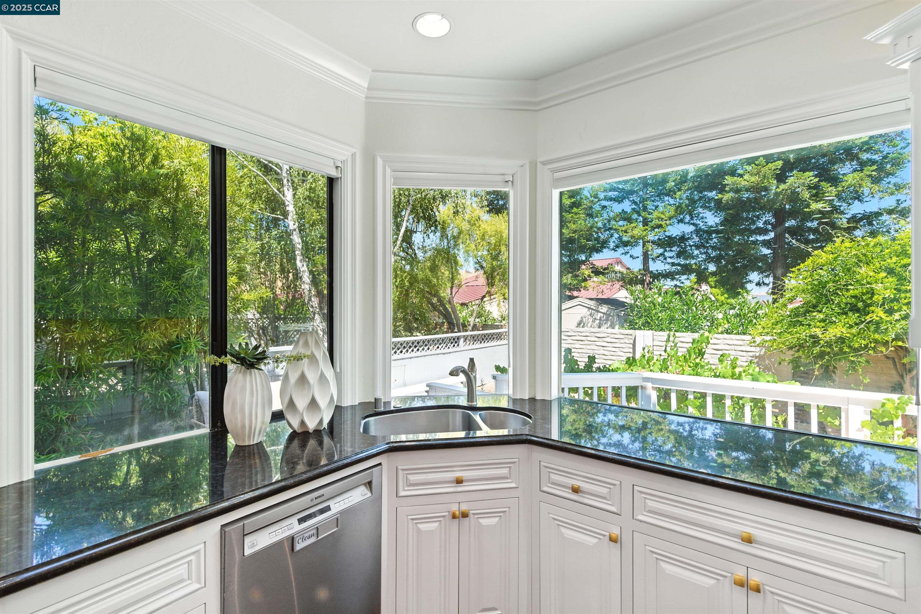 Photo #12: 41098418 Listing: Photo #12