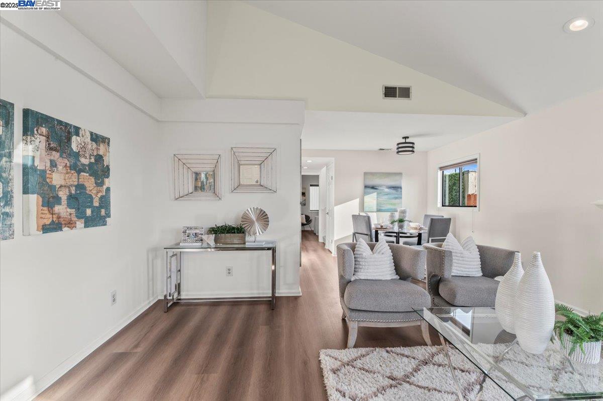 Detail Gallery Image 3 of 57 For 2168 167th Ave, San Leandro,  CA 94578 - 3 Beds | 2 Baths