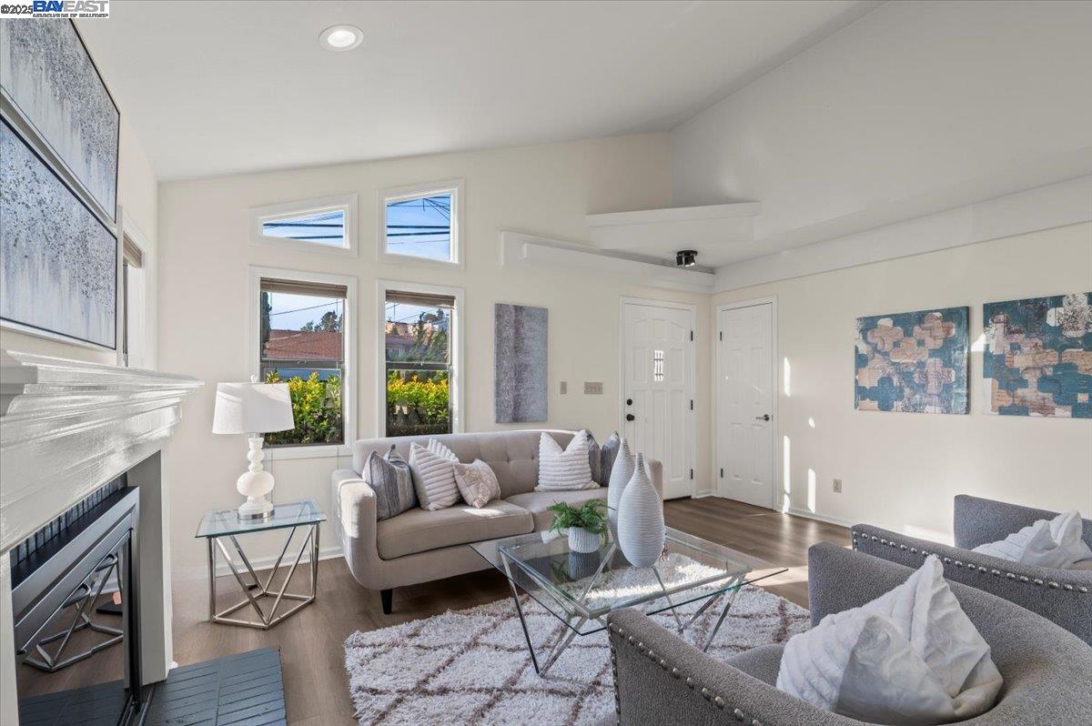 Detail Gallery Image 7 of 57 For 2168 167th Ave, San Leandro,  CA 94578 - 3 Beds | 2 Baths