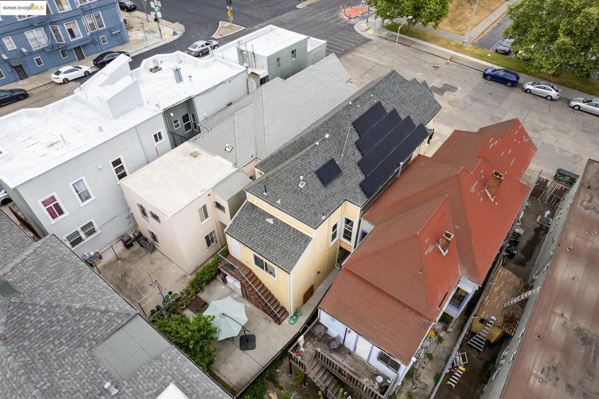 Detail Gallery Image 3 of 31 For 621 Fallon St, Oakland,  CA 94607 - – Beds | – Baths