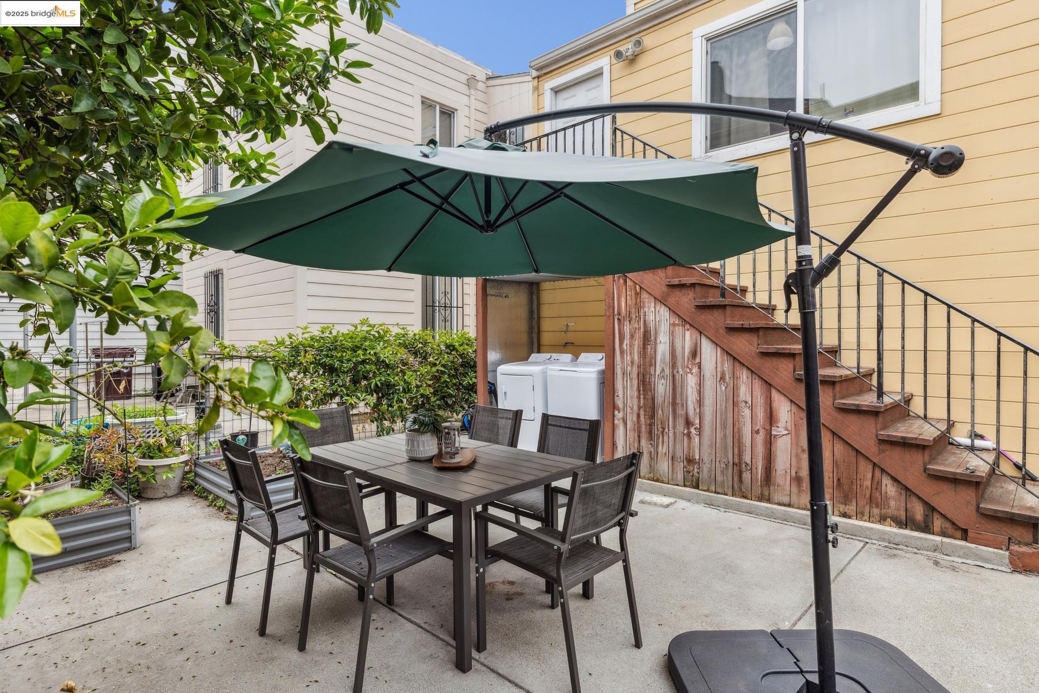 Detail Gallery Image 22 of 31 For 621 Fallon St, Oakland,  CA 94607 - – Beds | – Baths