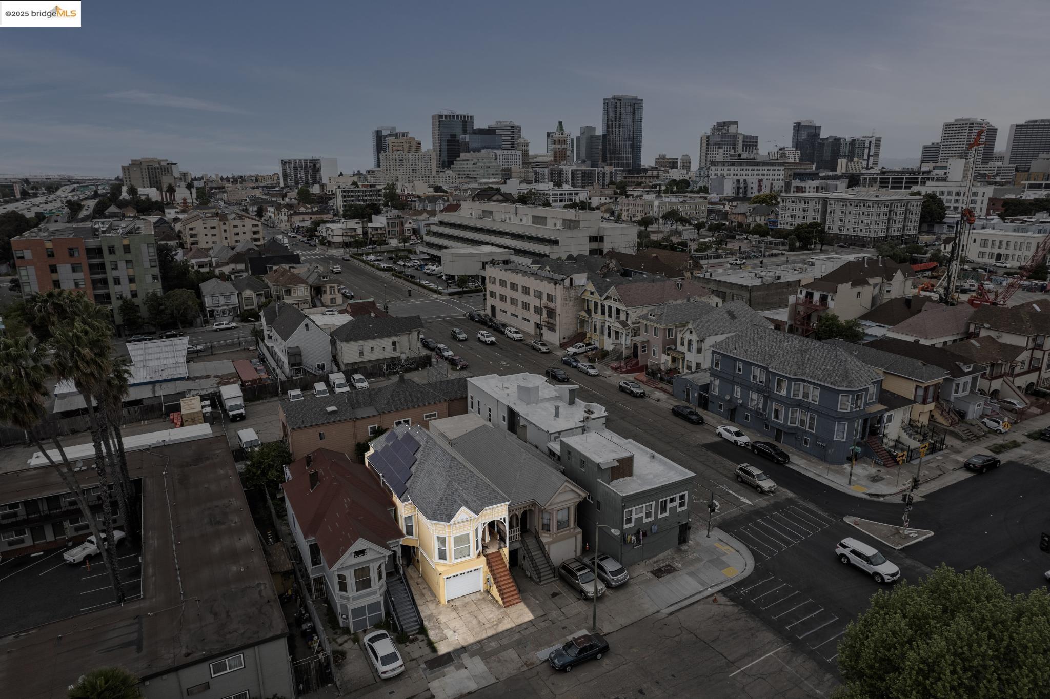 Detail Gallery Image 25 of 31 For 621 Fallon St, Oakland,  CA 94607 - – Beds | – Baths