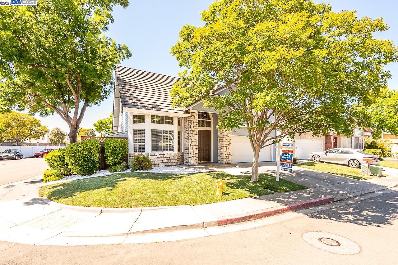Detail Gallery Image 3 of 60 For 4708 Cabello St, Union City,  CA 94587 - 3 Beds | 2/1 Baths