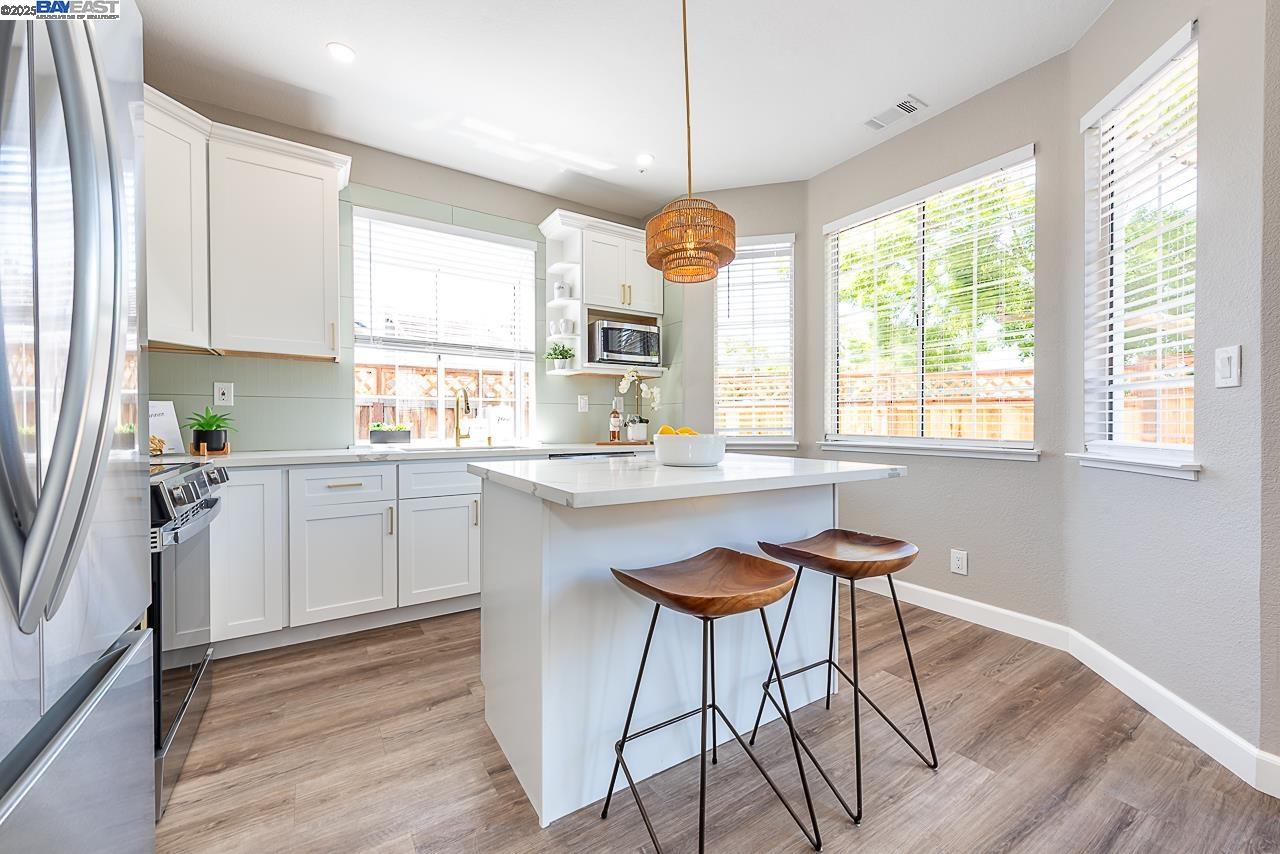 Detail Gallery Image 21 of 60 For 4708 Cabello St, Union City,  CA 94587 - 3 Beds | 2/1 Baths