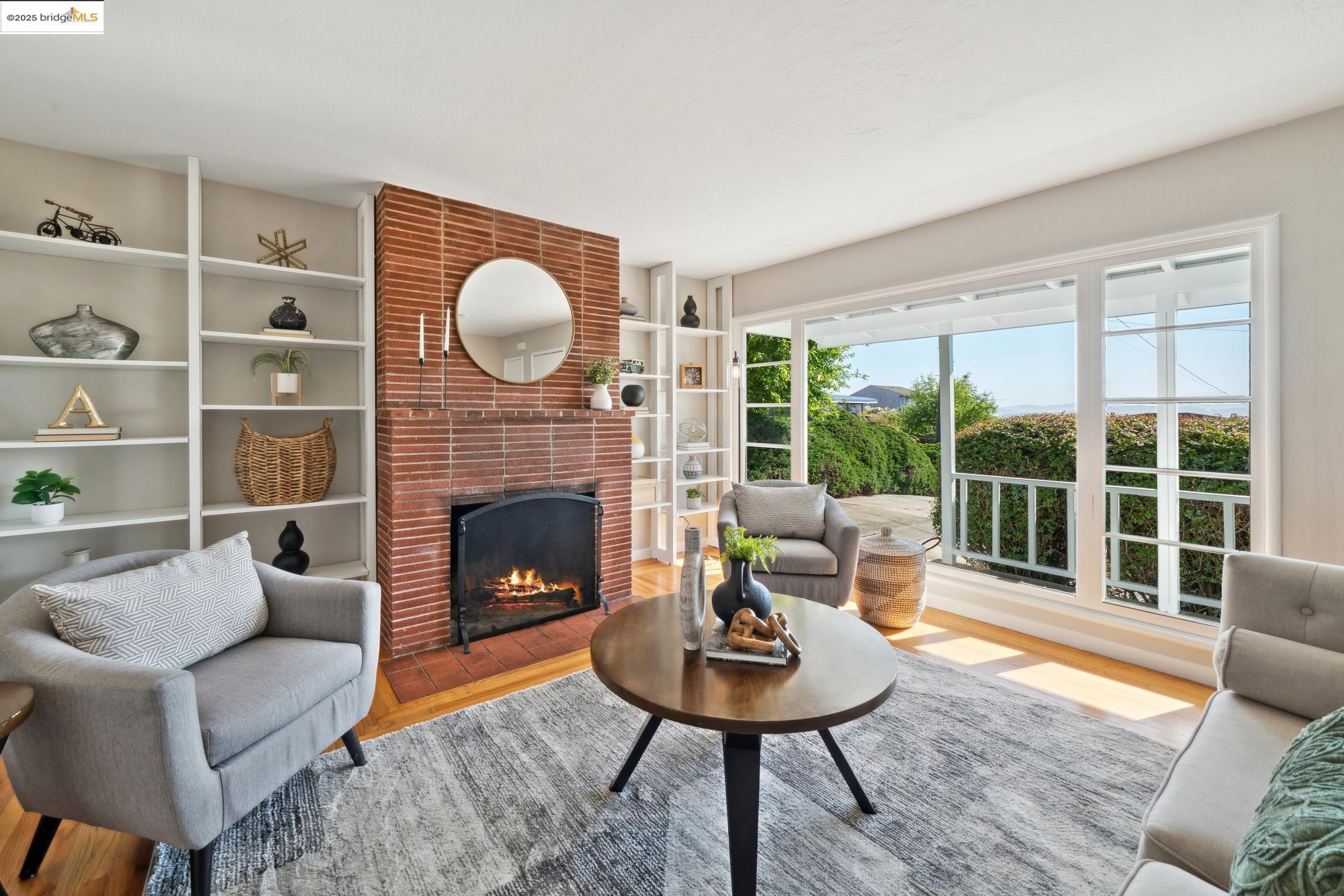Detail Gallery Image 5 of 33 For 664 Amador St, Richmond,  CA 94805 - 2 Beds | 1 Baths