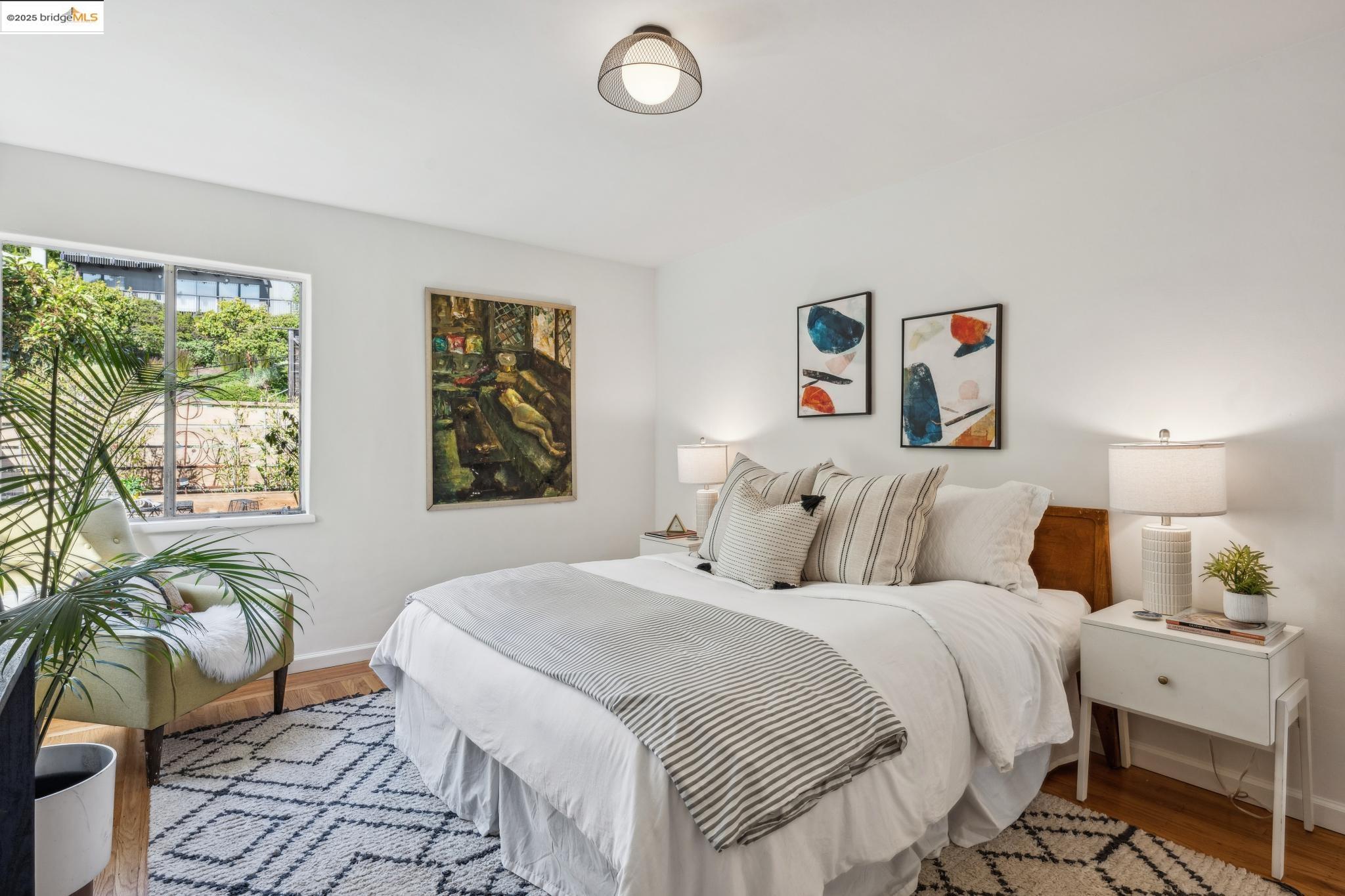 Detail Gallery Image 18 of 56 For Grizzly Peak Blvd, Berkeley,  CA 94708 - 4 Beds | 2/1 Baths