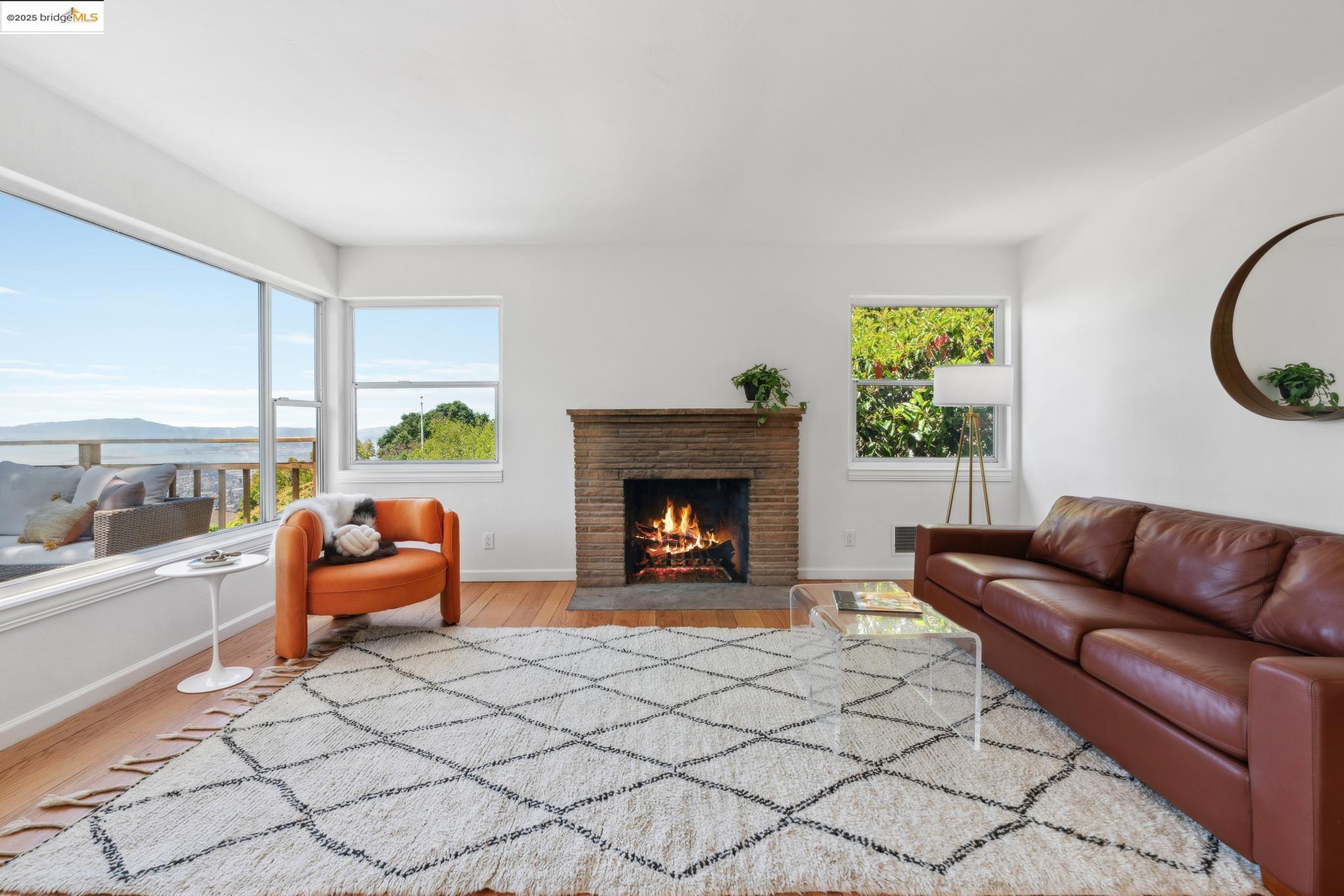 Detail Gallery Image 2 of 56 For Grizzly Peak Blvd, Berkeley,  CA 94708 - 4 Beds | 2/1 Baths
