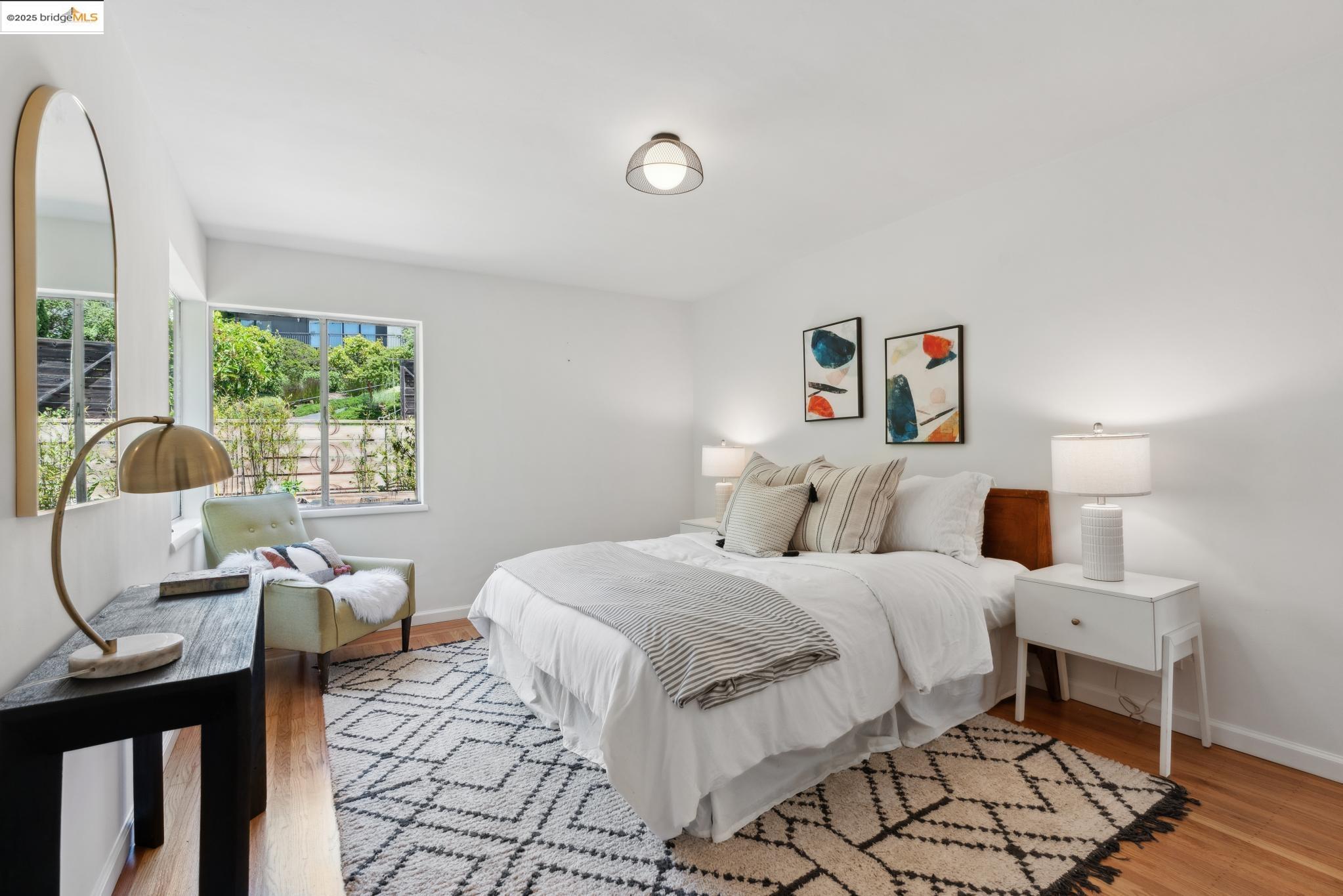Detail Gallery Image 23 of 56 For Grizzly Peak Blvd, Berkeley,  CA 94708 - 4 Beds | 2/1 Baths