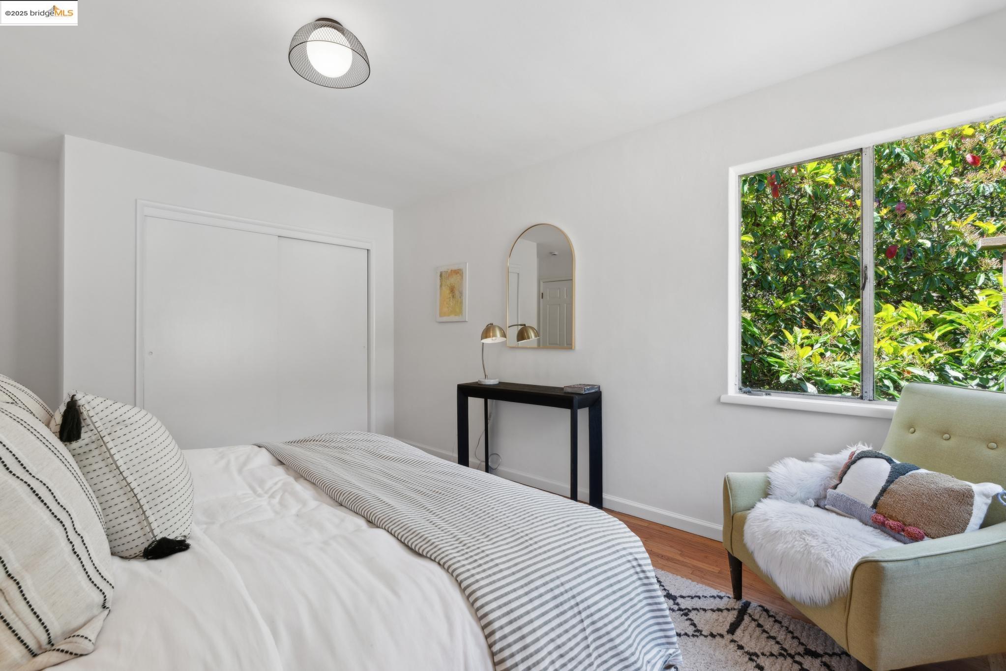 Detail Gallery Image 33 of 56 For Grizzly Peak Blvd, Berkeley,  CA 94708 - 4 Beds | 2/1 Baths