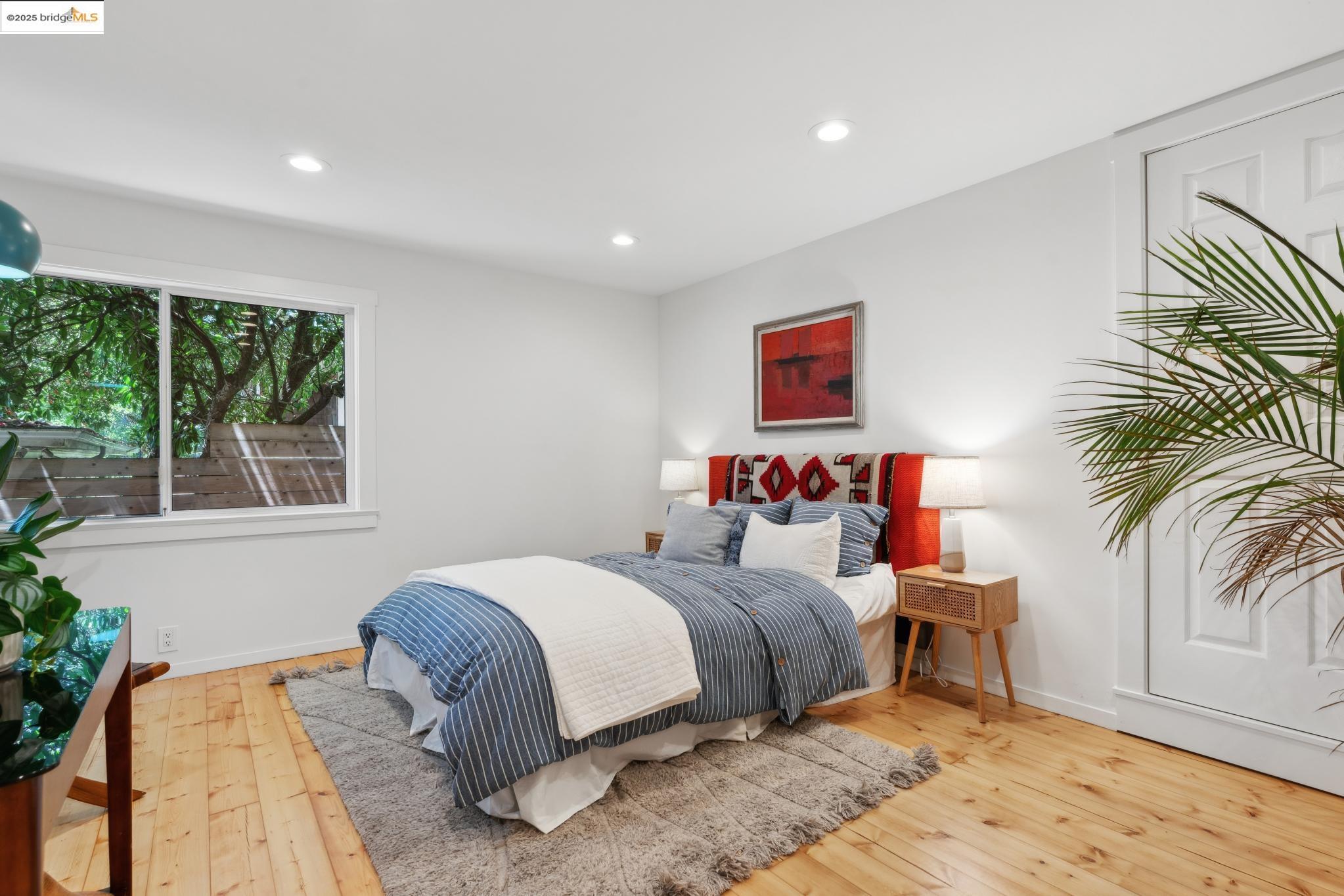 Detail Gallery Image 34 of 56 For Grizzly Peak Blvd, Berkeley,  CA 94708 - 4 Beds | 2/1 Baths