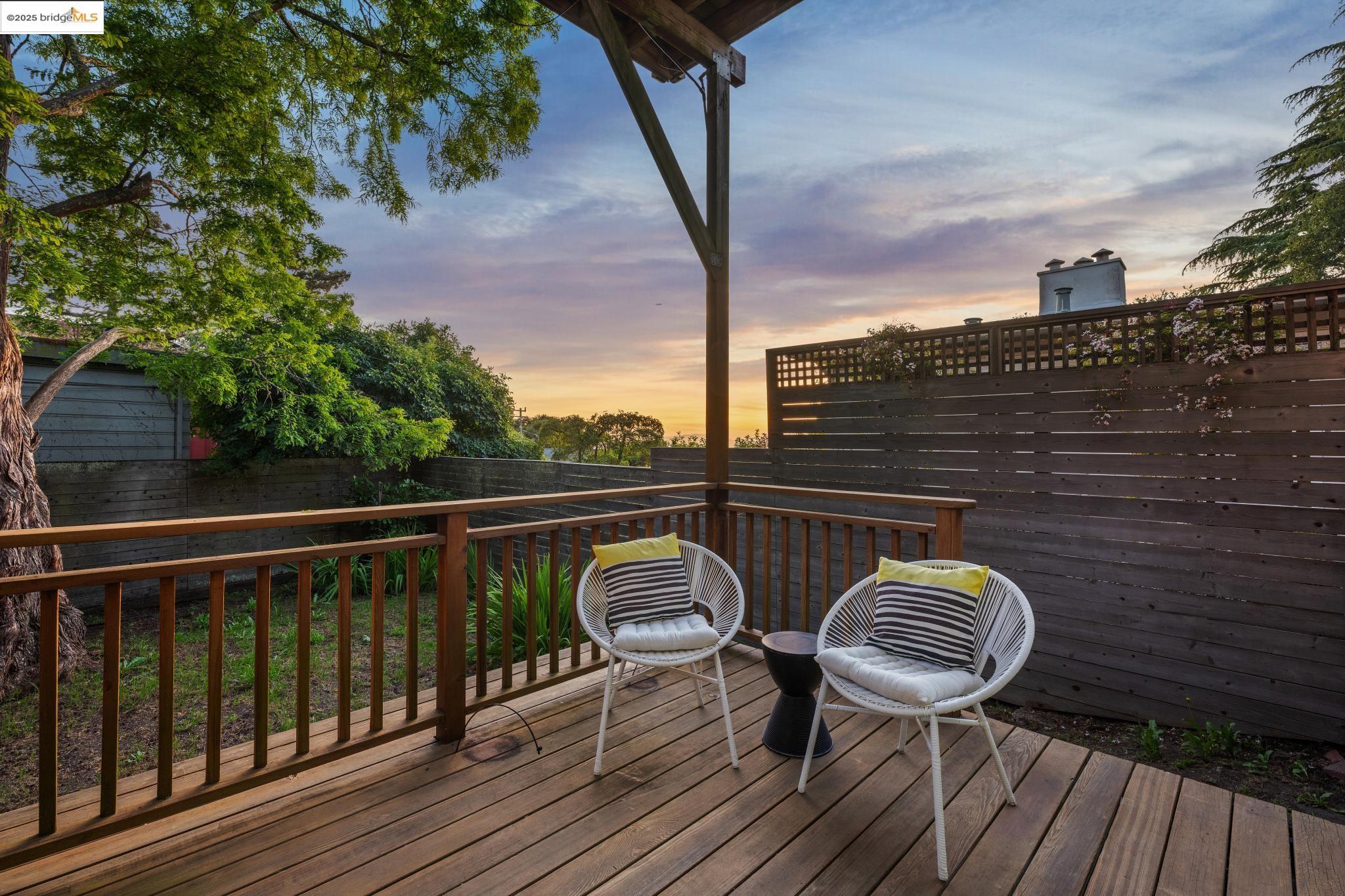 Detail Gallery Image 38 of 56 For Grizzly Peak Blvd, Berkeley,  CA 94708 - 4 Beds | 2/1 Baths