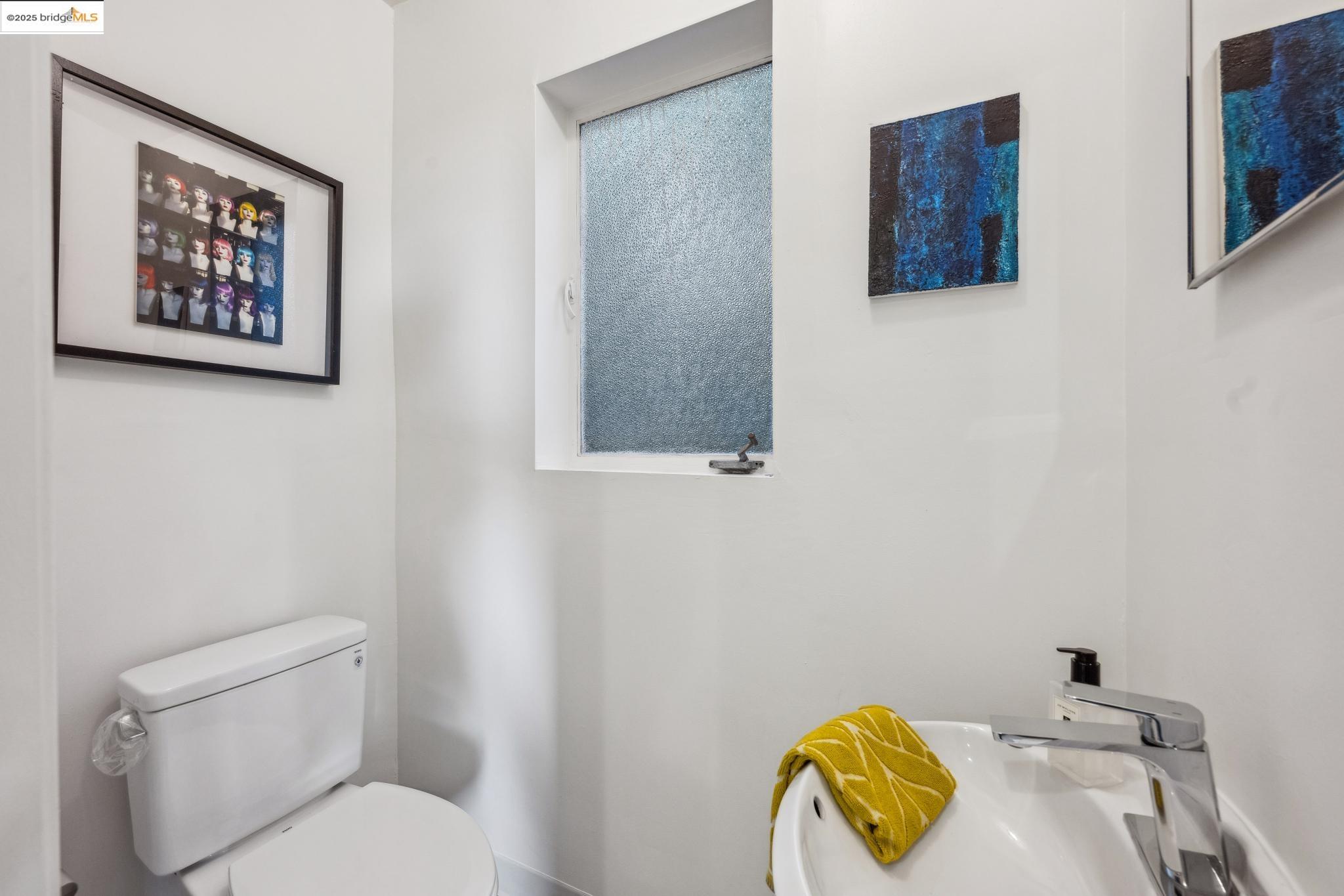 Detail Gallery Image 52 of 56 For Grizzly Peak Blvd, Berkeley,  CA 94708 - 4 Beds | 2/1 Baths
