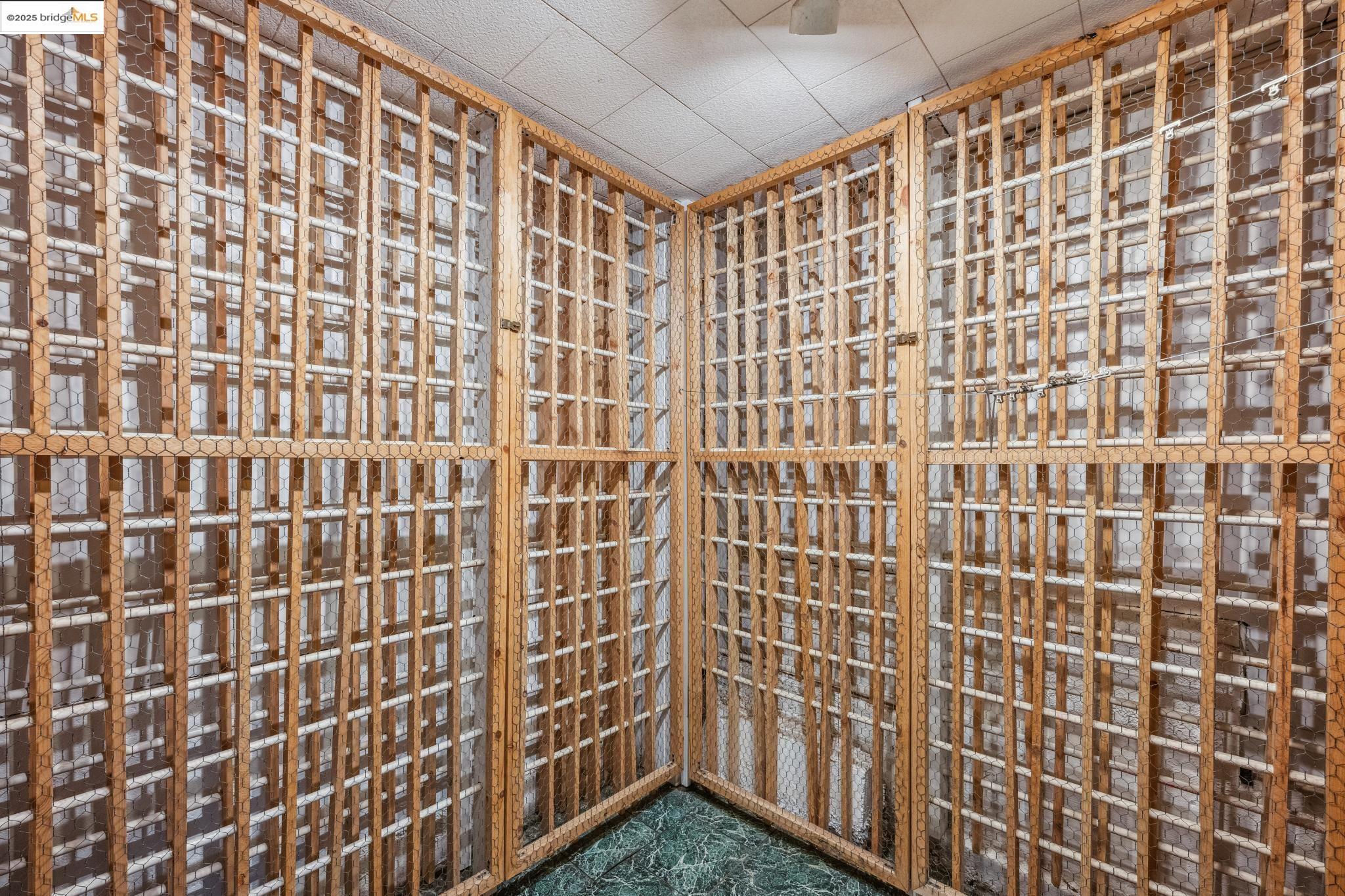 Detail Gallery Image 55 of 56 For Grizzly Peak Blvd, Berkeley,  CA 94708 - 4 Beds | 2/1 Baths