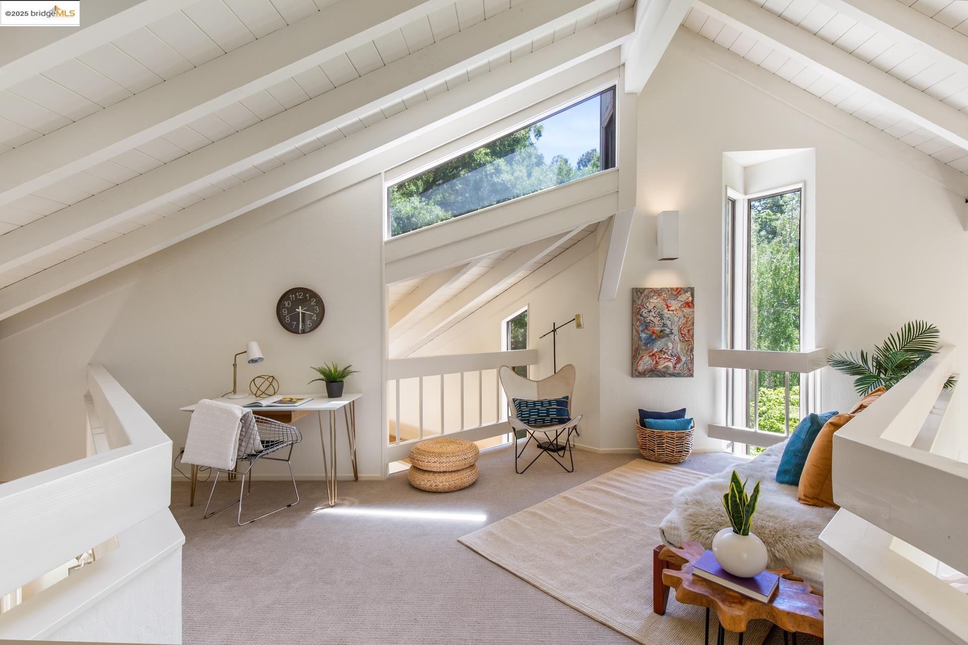 Detail Gallery Image 14 of 31 For 6766 Armour Dr, Oakland,  CA 94611 - 2 Beds | 2 Baths