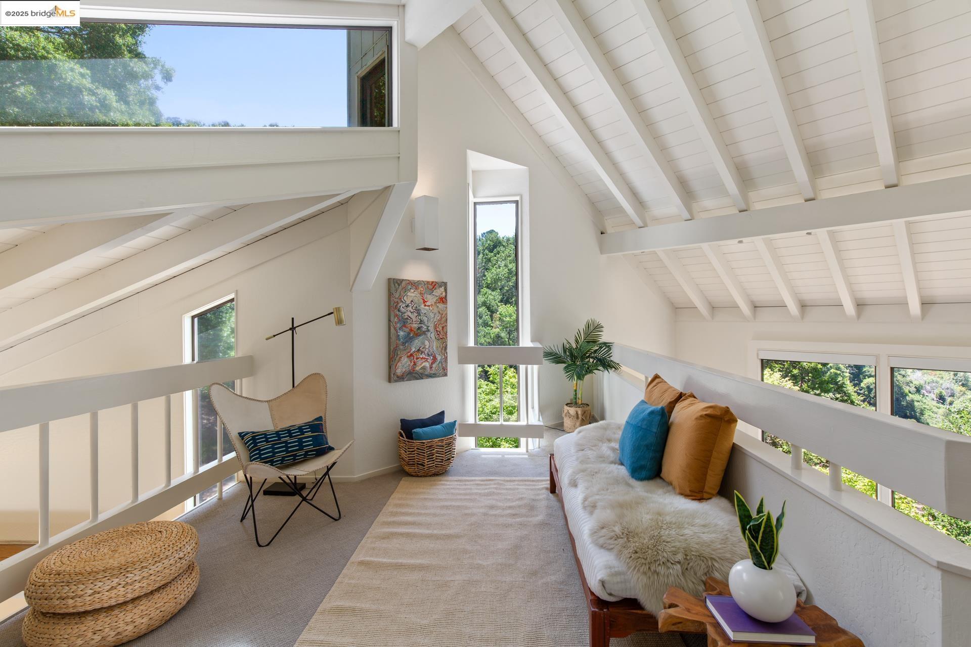 Detail Gallery Image 15 of 31 For 6766 Armour Dr, Oakland,  CA 94611 - 2 Beds | 2 Baths