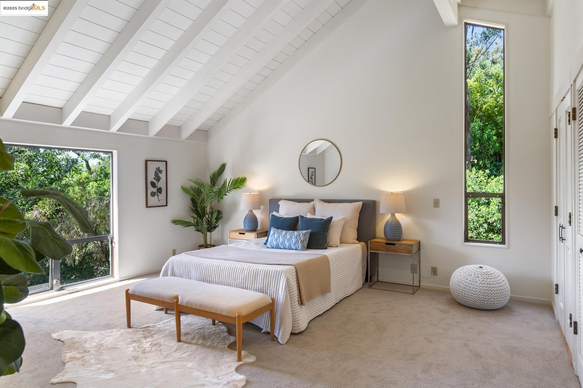 Detail Gallery Image 16 of 31 For 6766 Armour Dr, Oakland,  CA 94611 - 2 Beds | 2 Baths
