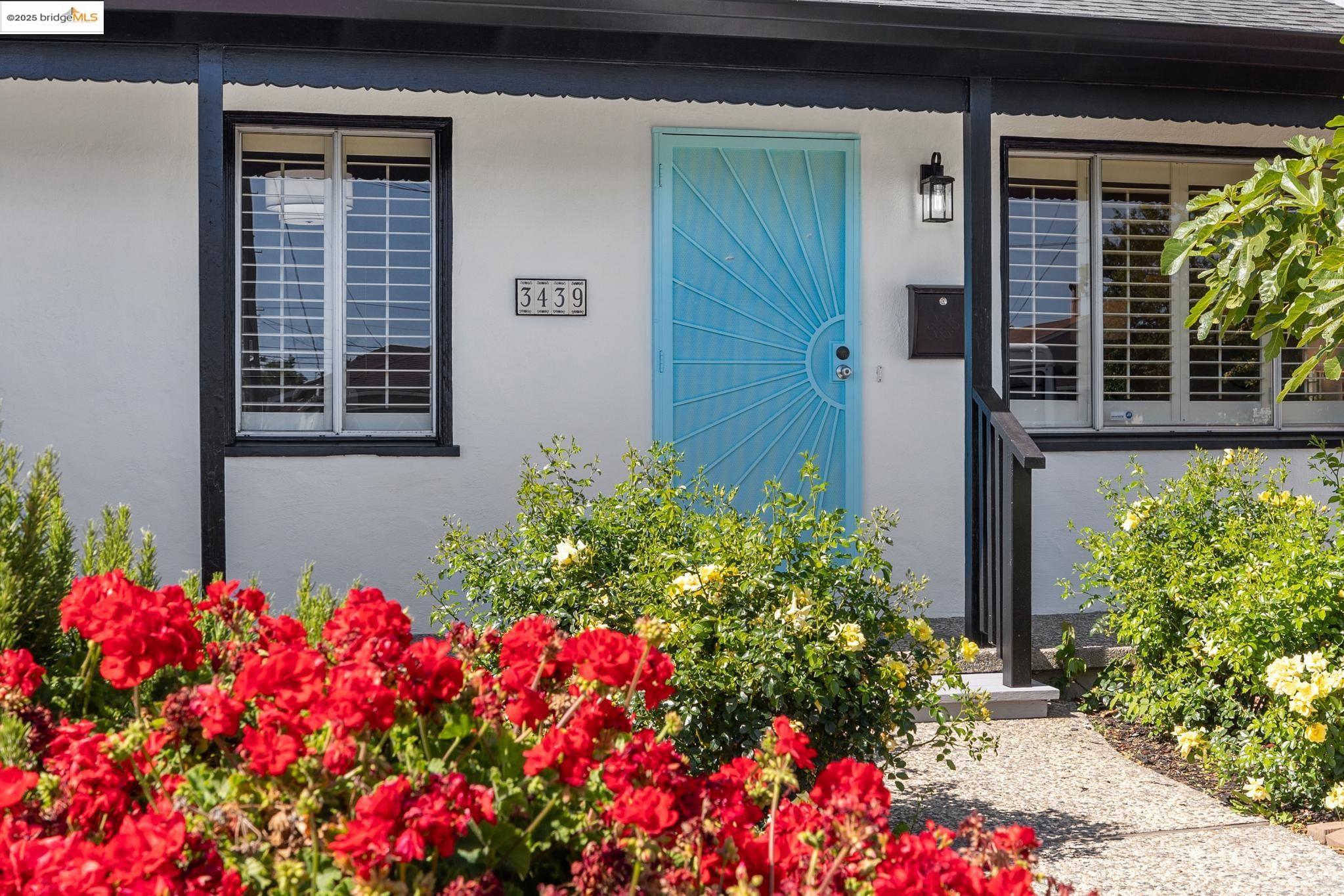 Detail Gallery Image 2 of 60 For 3439 Andrade Ave, Richmond,  CA 94804 - 2 Beds | 1/1 Baths