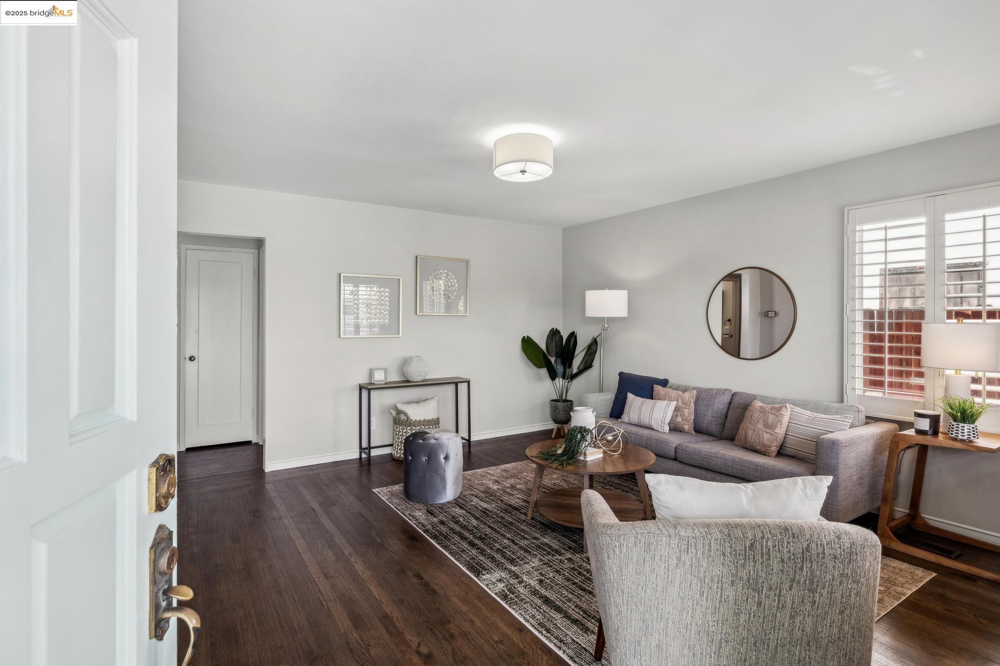 Detail Gallery Image 3 of 60 For 3439 Andrade Ave, Richmond,  CA 94804 - 2 Beds | 1/1 Baths