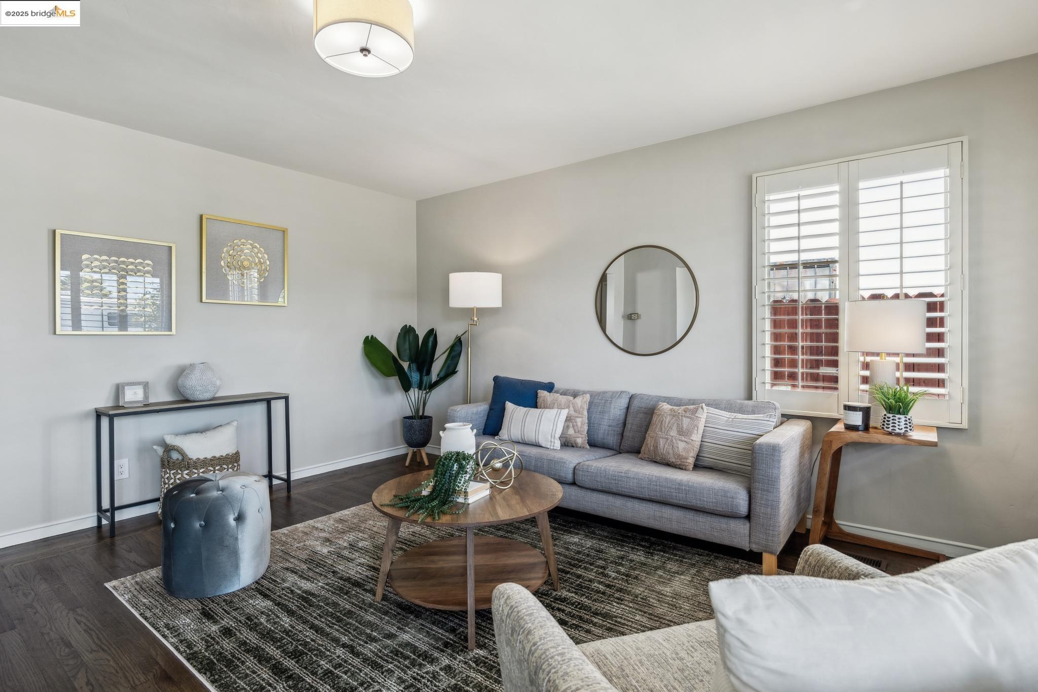 Detail Gallery Image 5 of 60 For 3439 Andrade Ave, Richmond,  CA 94804 - 2 Beds | 1/1 Baths