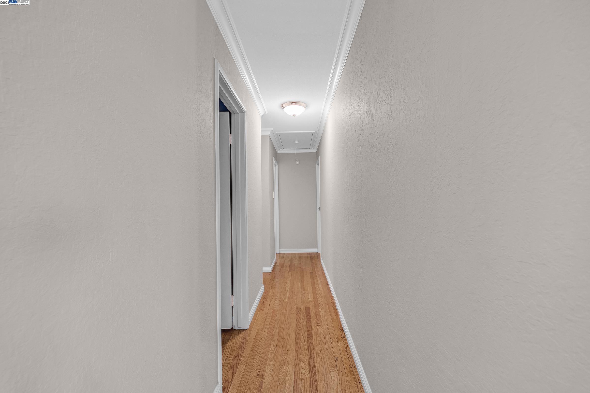 Detail Gallery Image 16 of 33 For 1560 Vining Dr, San Leandro,  CA 94579 - 3 Beds | 2 Baths