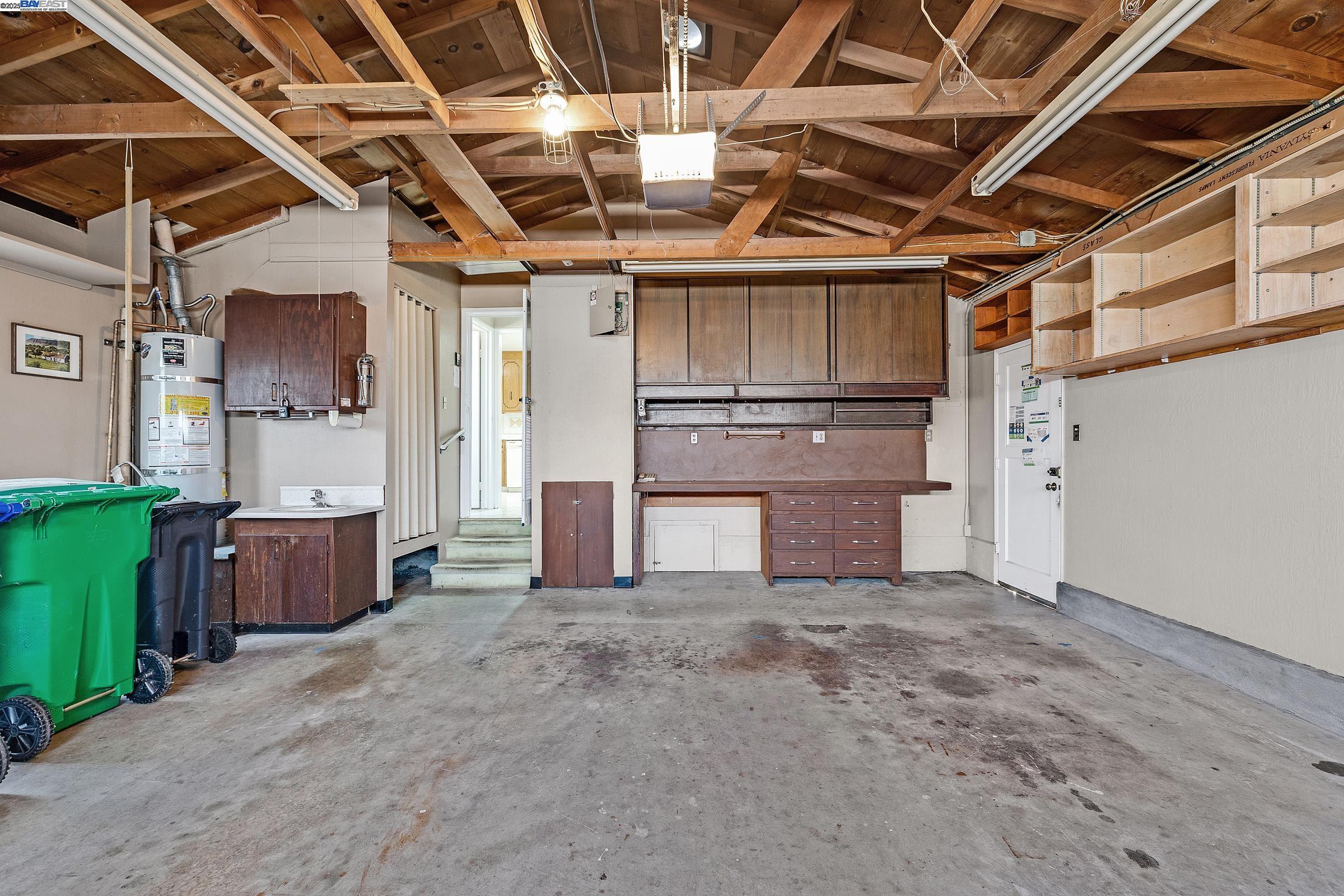 Detail Gallery Image 32 of 33 For 1560 Vining Dr, San Leandro,  CA 94579 - 3 Beds | 2 Baths