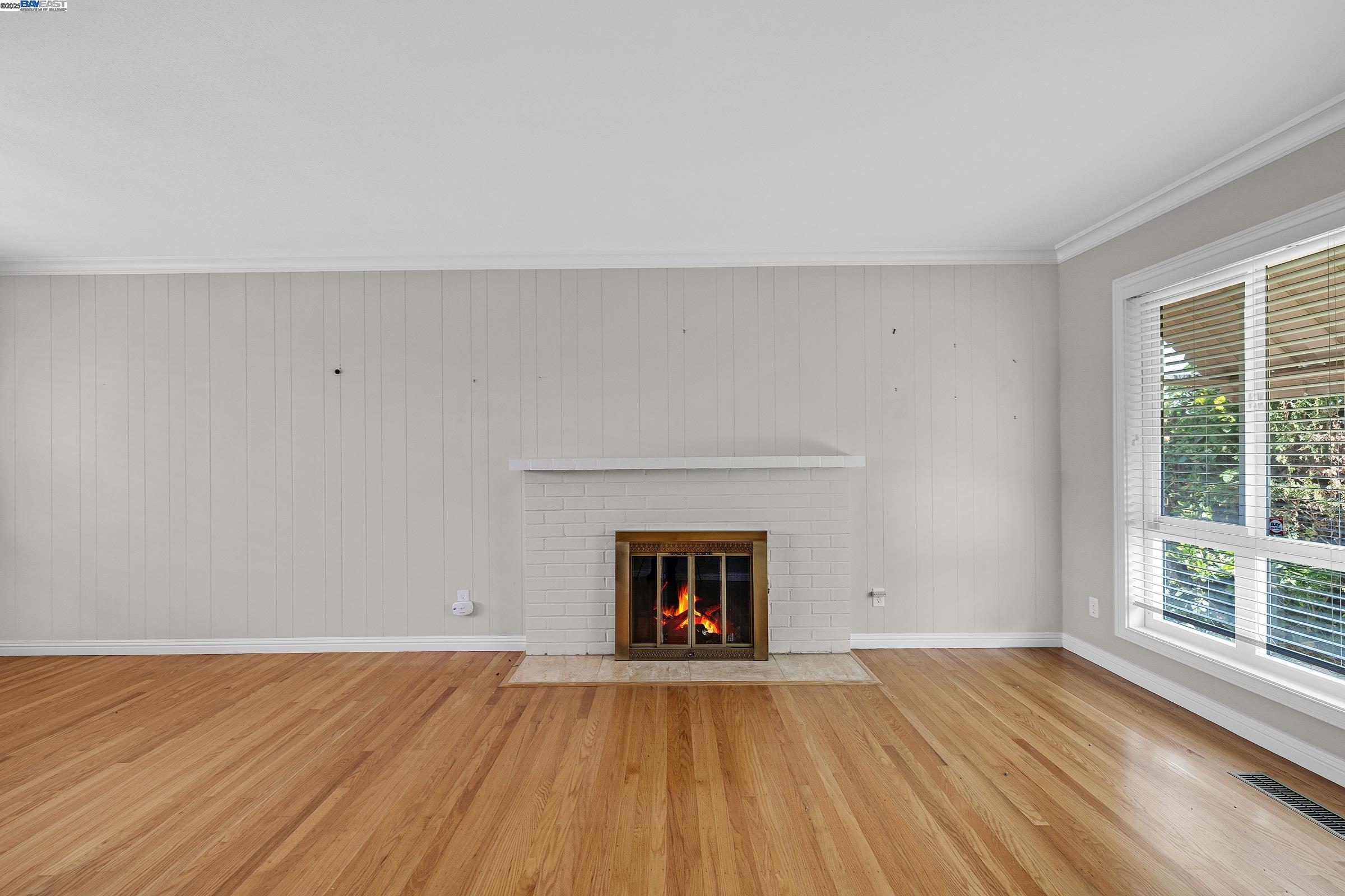 Detail Gallery Image 6 of 33 For 1560 Vining Dr, San Leandro,  CA 94579 - 3 Beds | 2 Baths