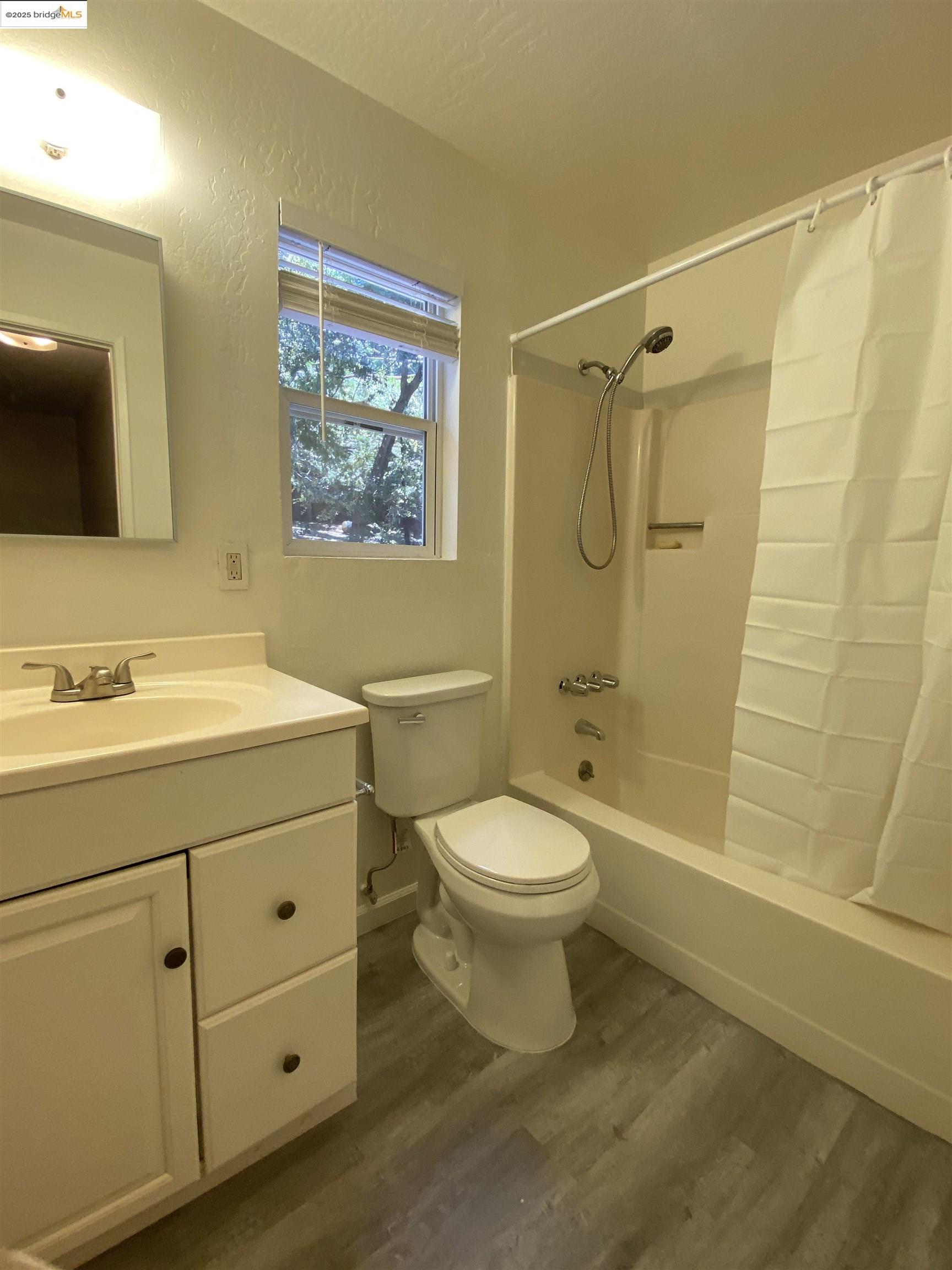 Detail Gallery Image 8 of 13 For 19362 Superior Drive, Twain Harte,  CA 95383 - 3 Beds | 2 Baths