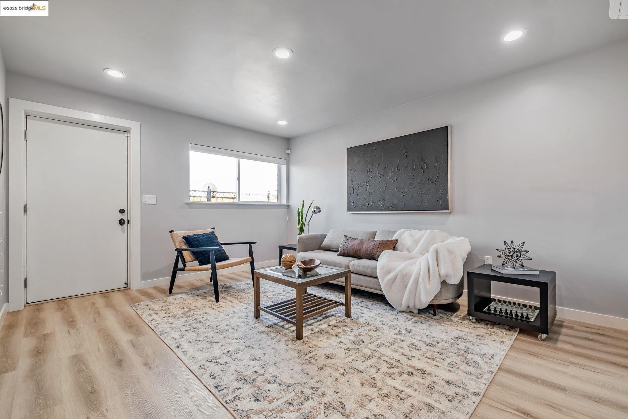 Detail Gallery Image 23 of 51 For 2449 Riffel Ct, Castro Valley,  CA 94546 - 3 Beds | 3 Baths