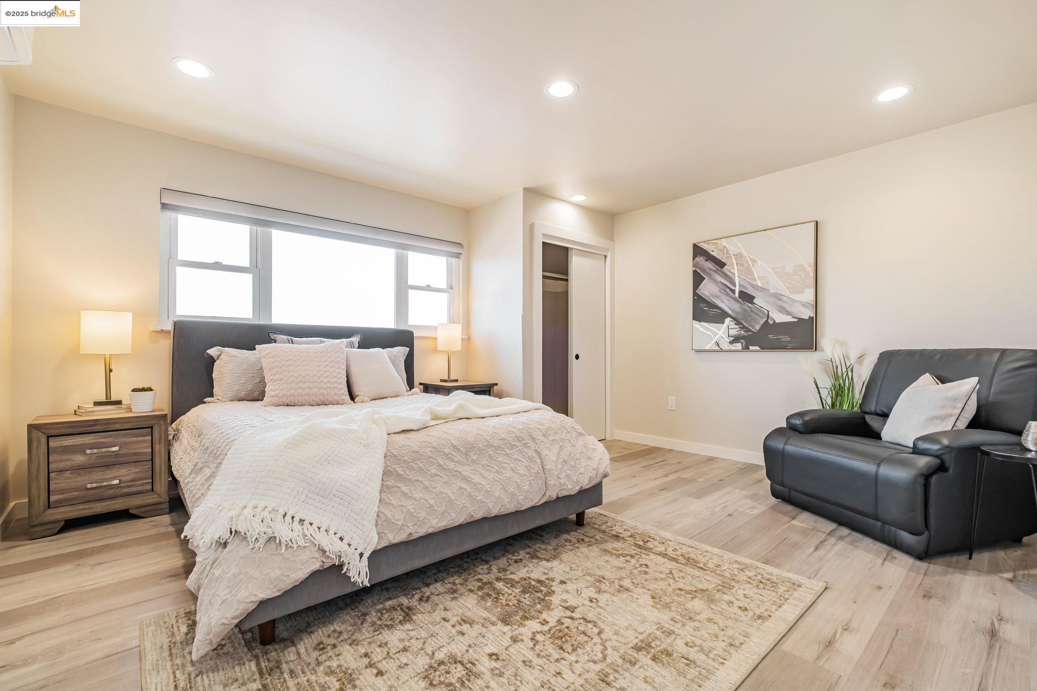 Detail Gallery Image 29 of 51 For 2449 Riffel Ct, Castro Valley,  CA 94546 - 3 Beds | 3 Baths