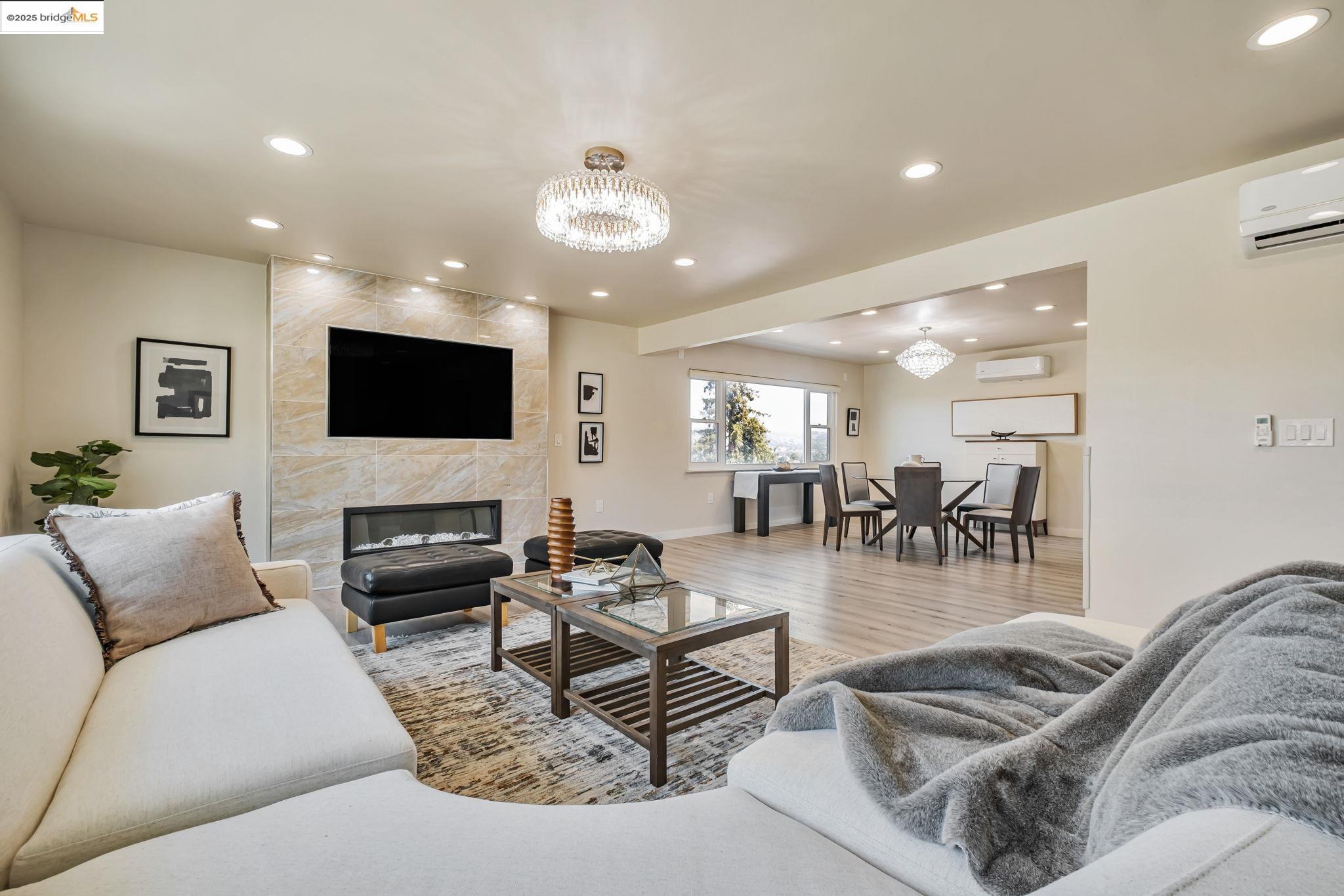 Detail Gallery Image 8 of 51 For 2449 Riffel Ct, Castro Valley,  CA 94546 - 3 Beds | 3 Baths