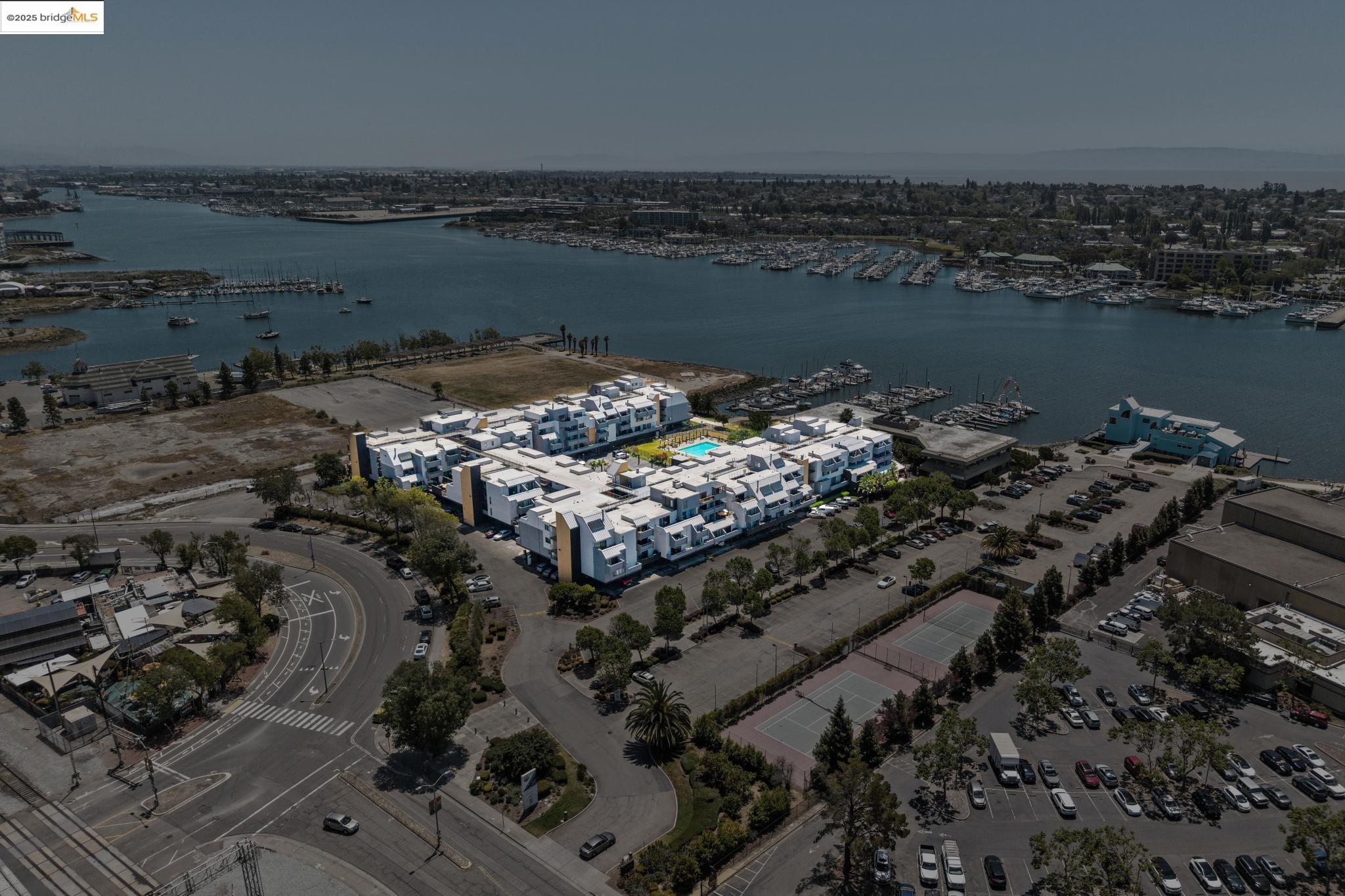 Detail Gallery Image 57 of 59 For 3 Embarcadero #152,  Oakland,  CA 94607 - 2 Beds | 2 Baths