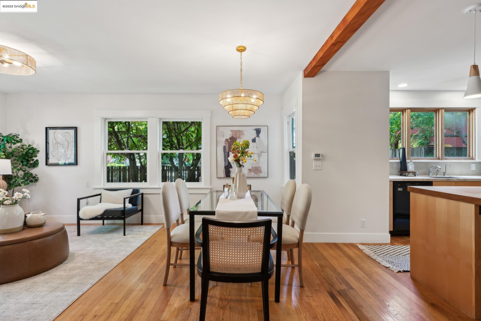 Detail Gallery Image 12 of 52 For 2244 Mckinley Ave, Berkeley,  CA 94703 - 4 Beds | 2 Baths