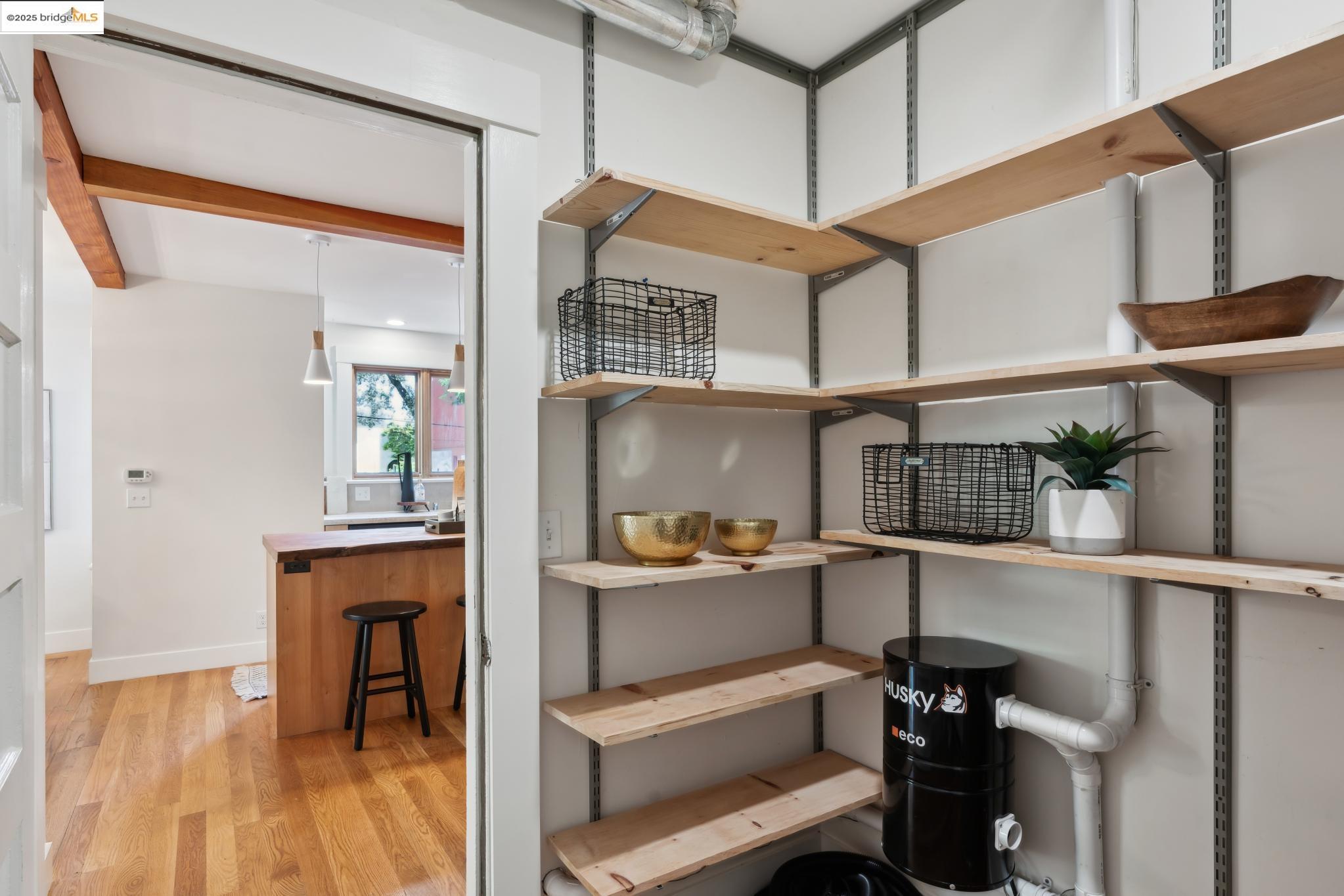 Detail Gallery Image 21 of 52 For 2244 Mckinley Ave, Berkeley,  CA 94703 - 4 Beds | 2 Baths