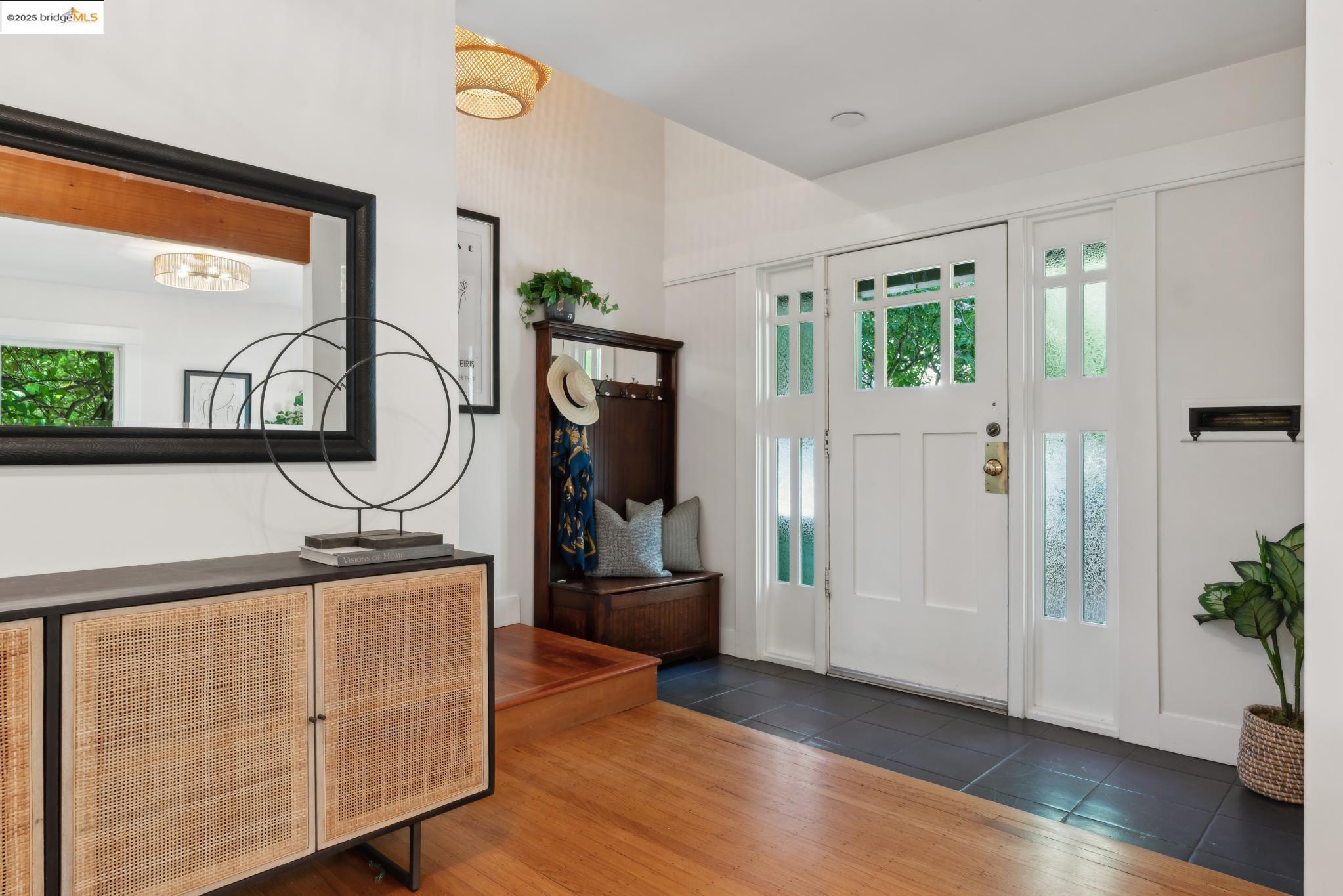Detail Gallery Image 22 of 52 For 2244 Mckinley Ave, Berkeley,  CA 94703 - 4 Beds | 2 Baths
