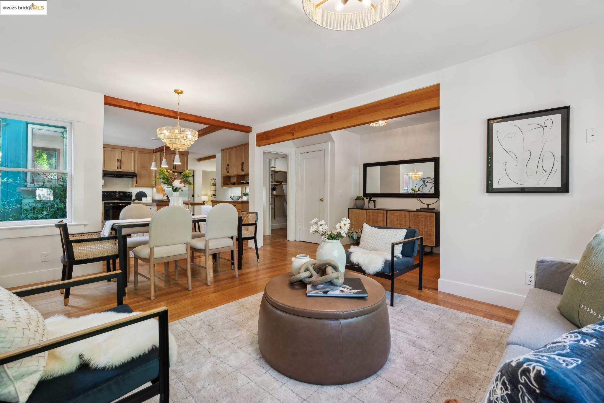 Detail Gallery Image 9 of 52 For 2244 Mckinley Ave, Berkeley,  CA 94703 - 4 Beds | 2 Baths