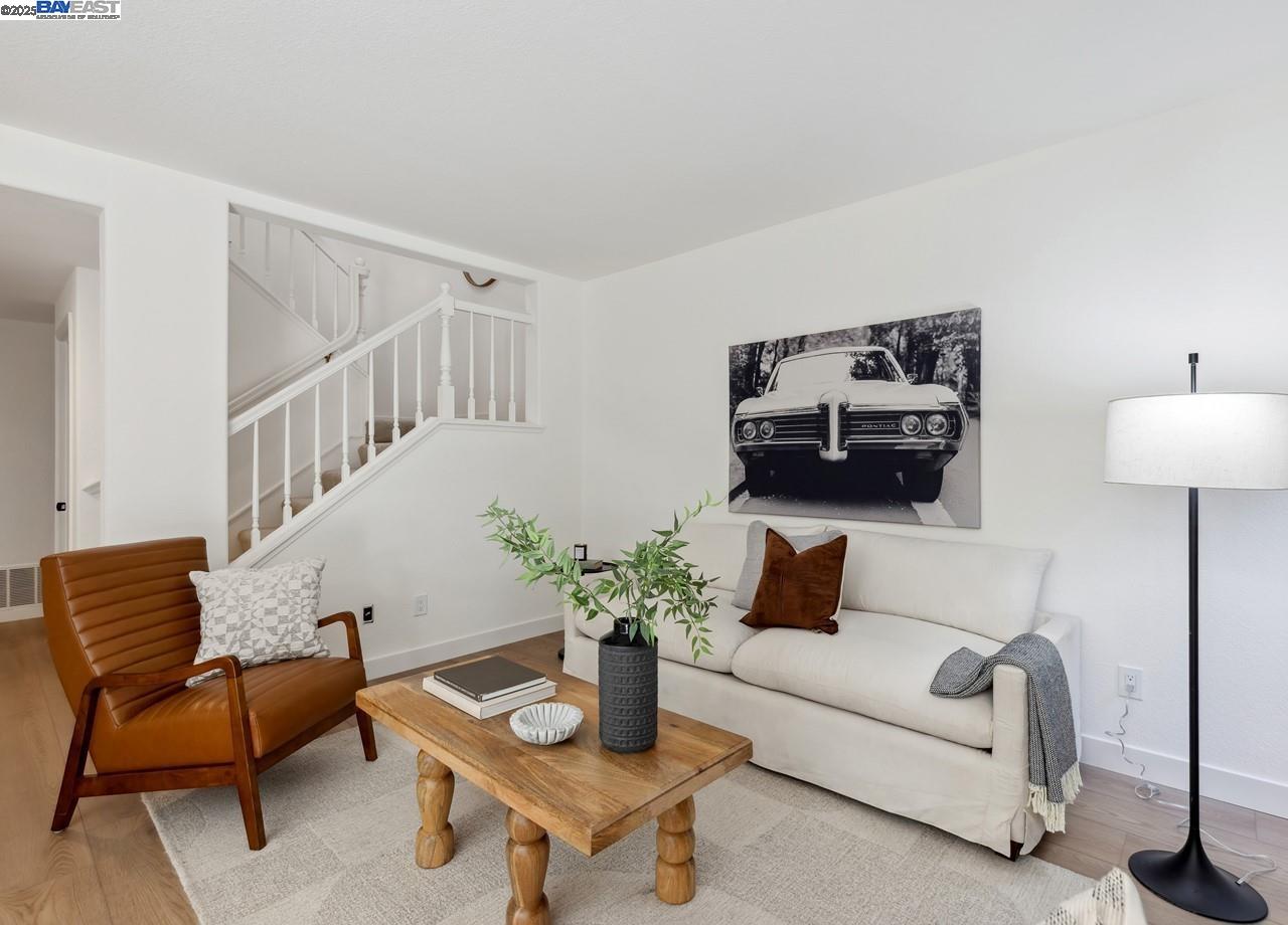 Detail Gallery Image 11 of 35 For 4245 Garibaldi Pl, Pleasanton,  CA 94566 - 3 Beds | 2/1 Baths